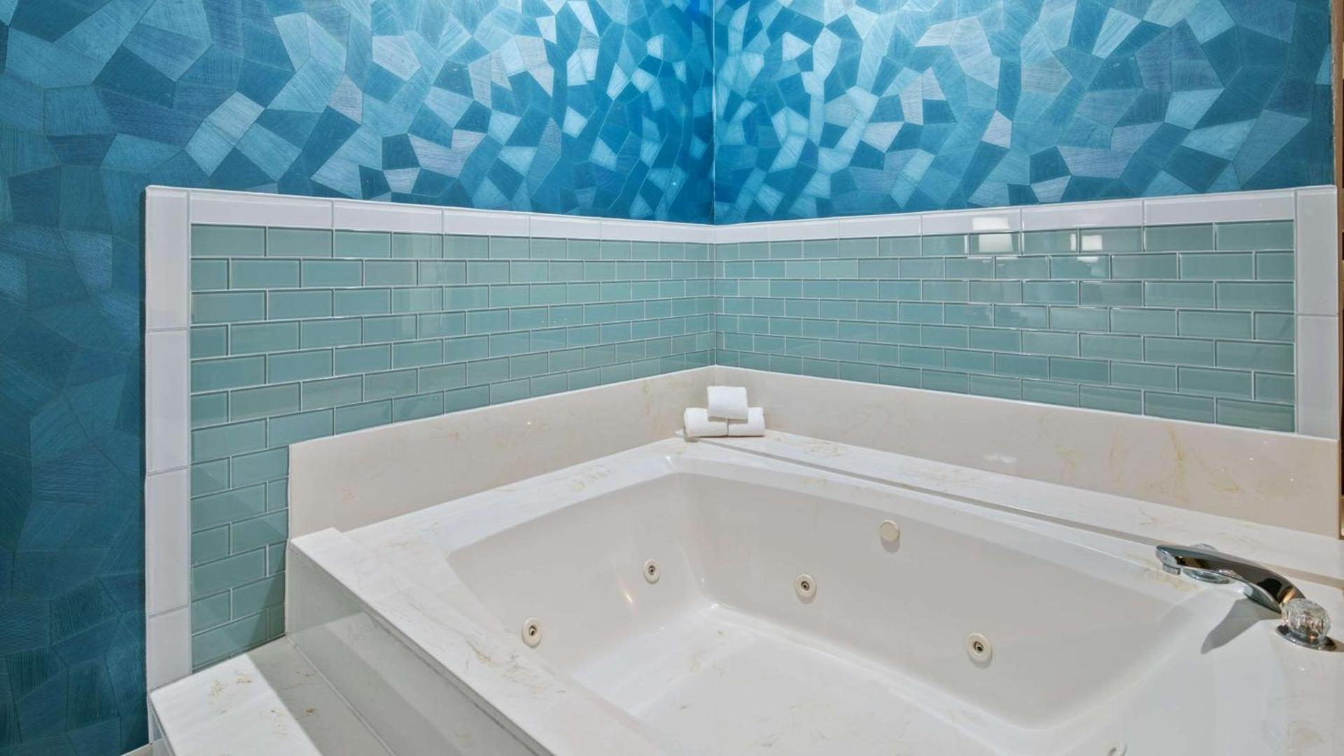 Best Western Plus Houston Atascocita Inn & Suites photo 13