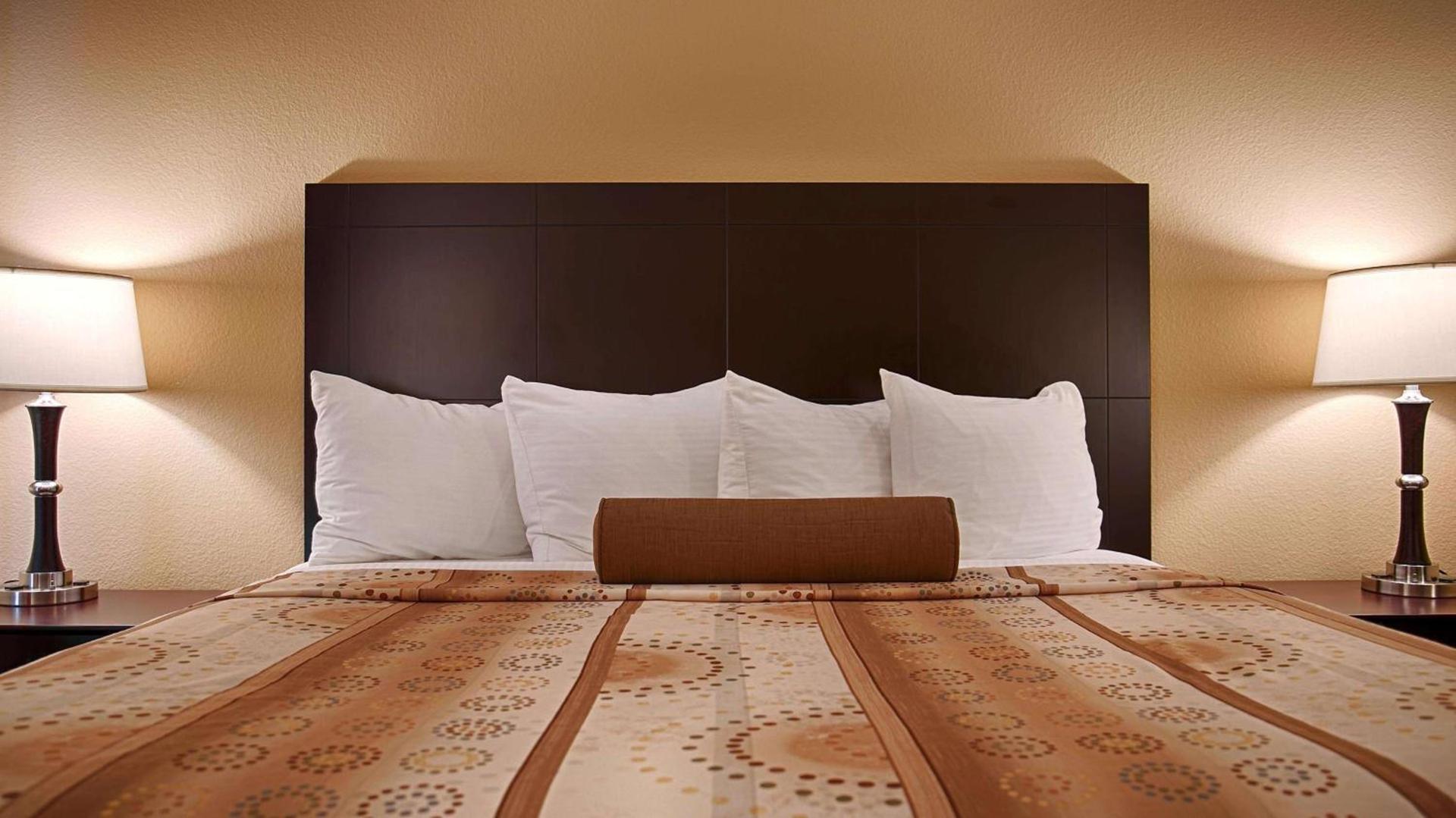 Best Western Plus Royal Mountain Inn & Suites photo 6