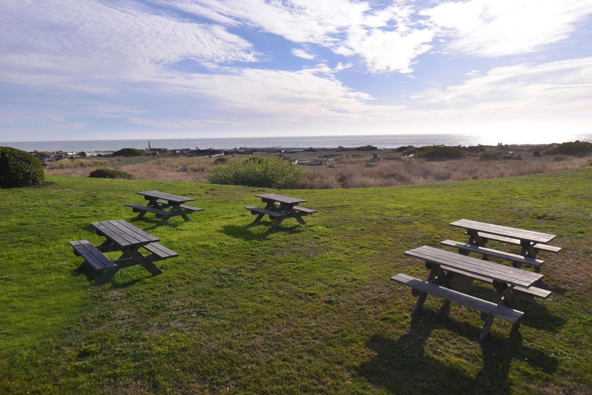 Beachfront Inn photo 13