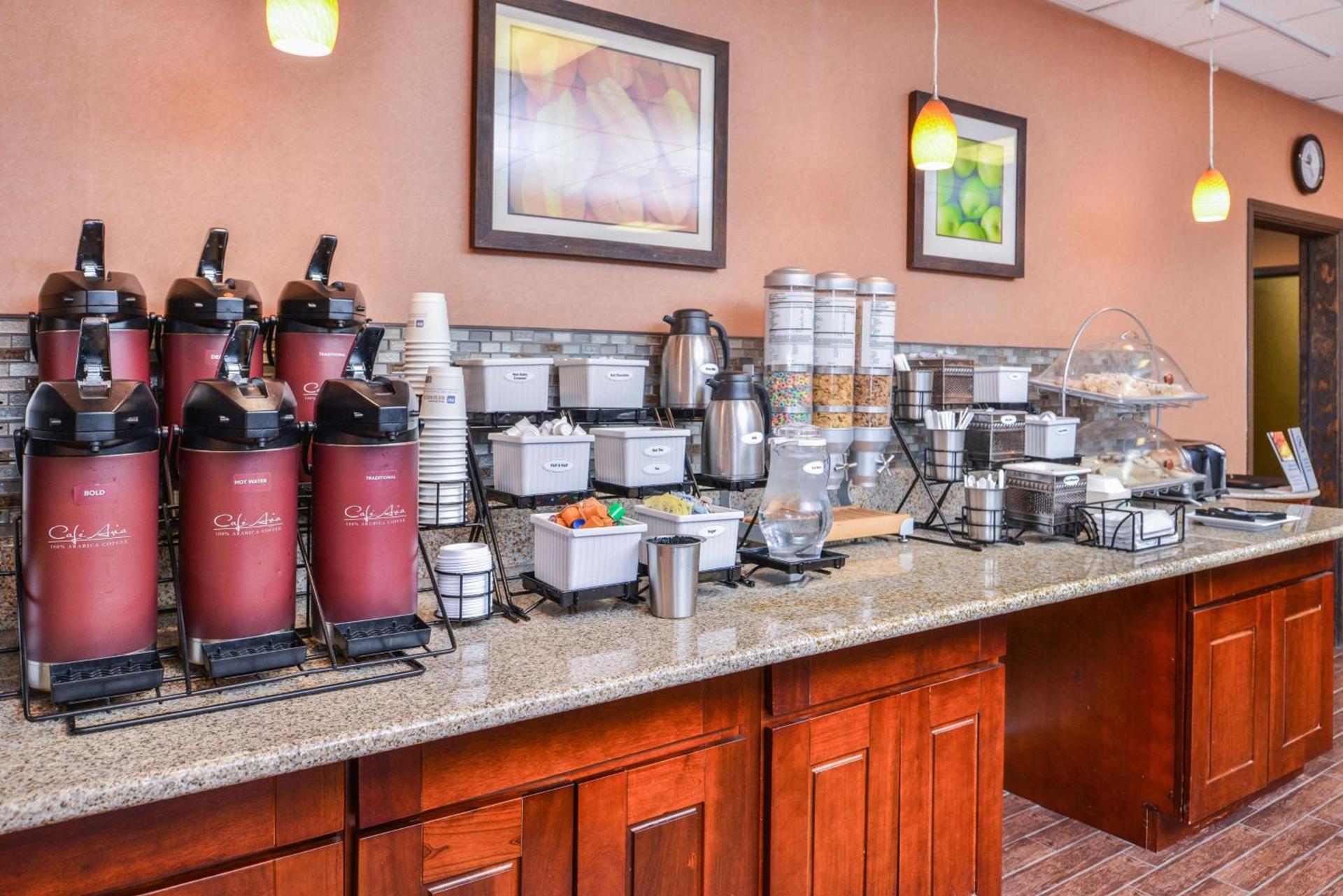 Best Western Plus Rama Inn photo 19