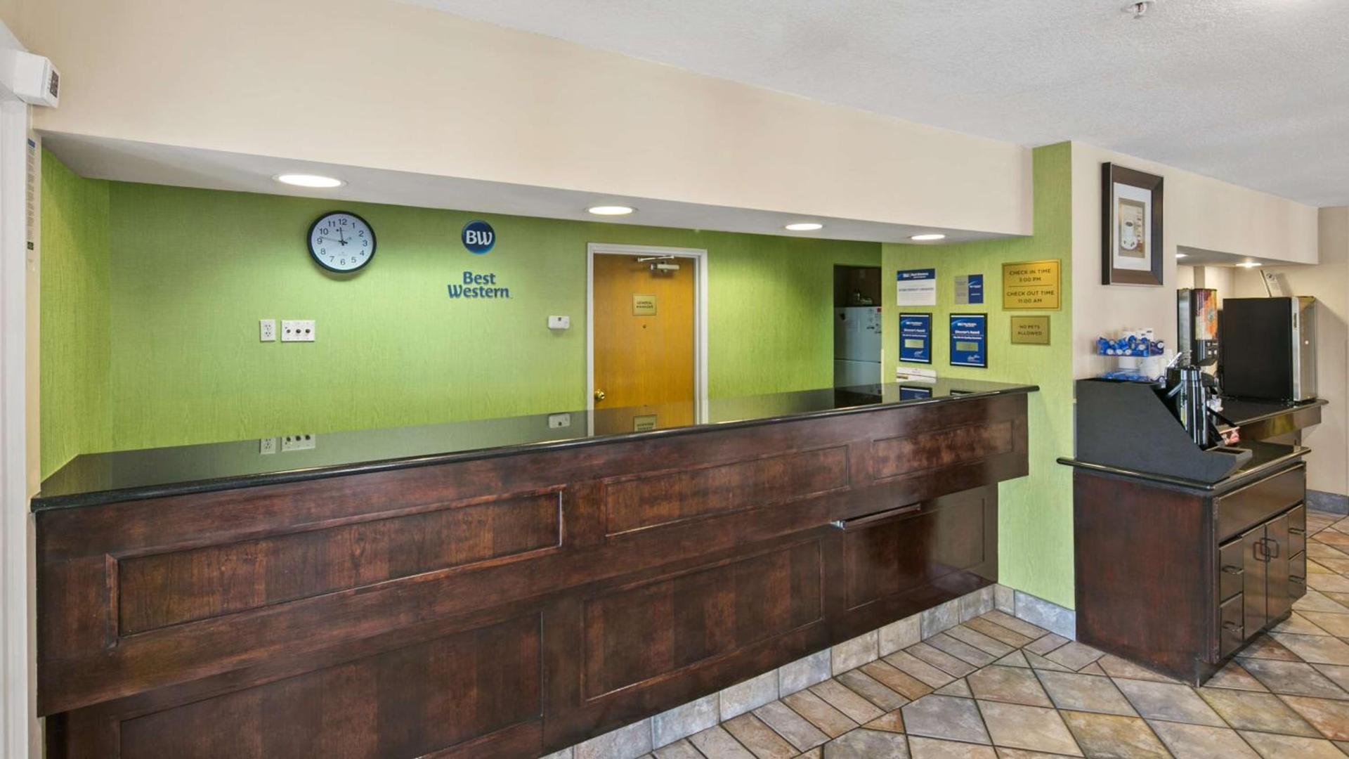 Best Western San Marcos photo 2