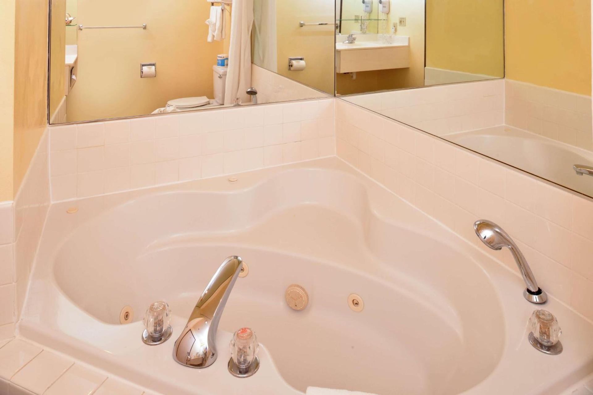 Best Western Sky Valley Inn photo 15
