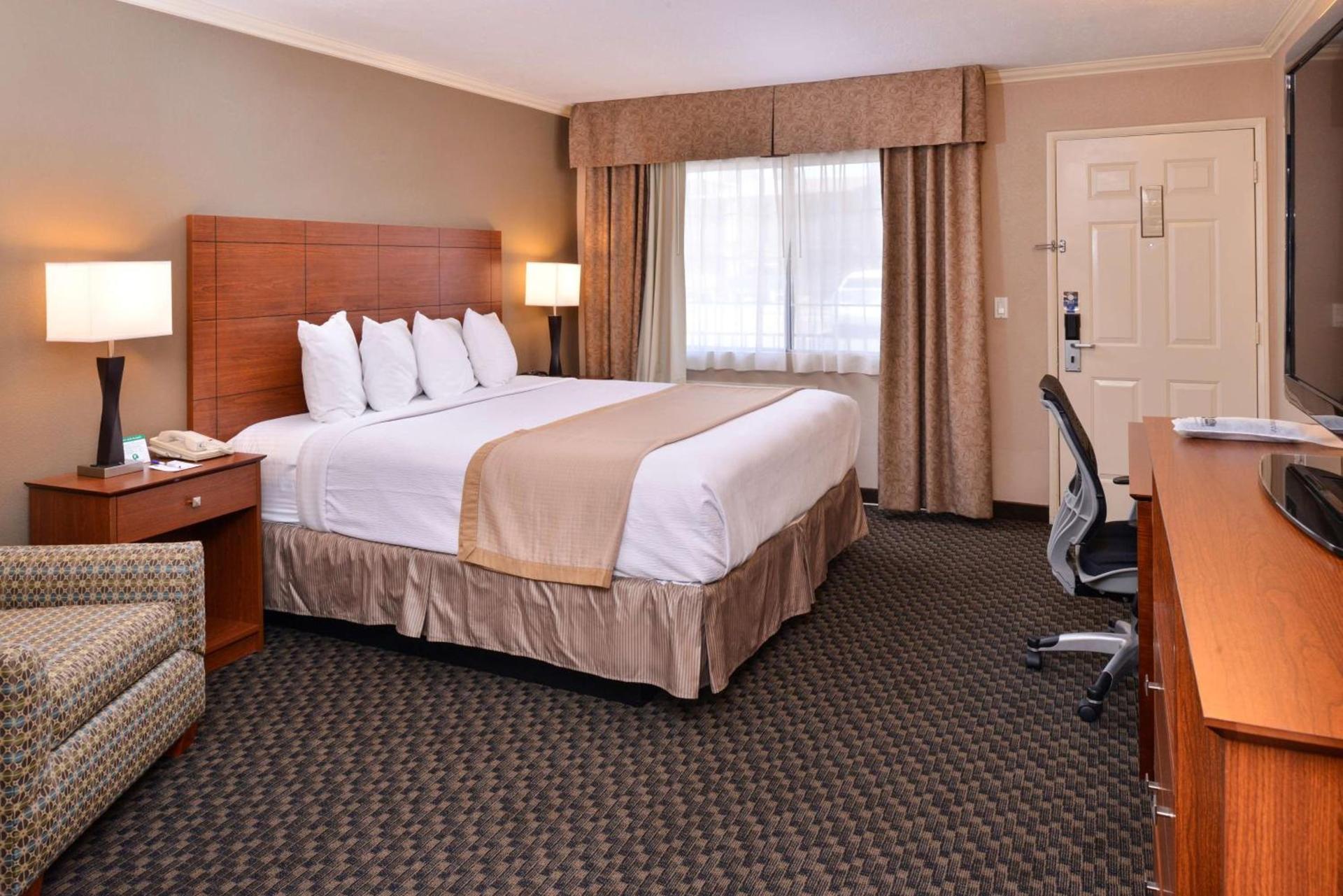 Best Western Oxnard Inn photo 44
