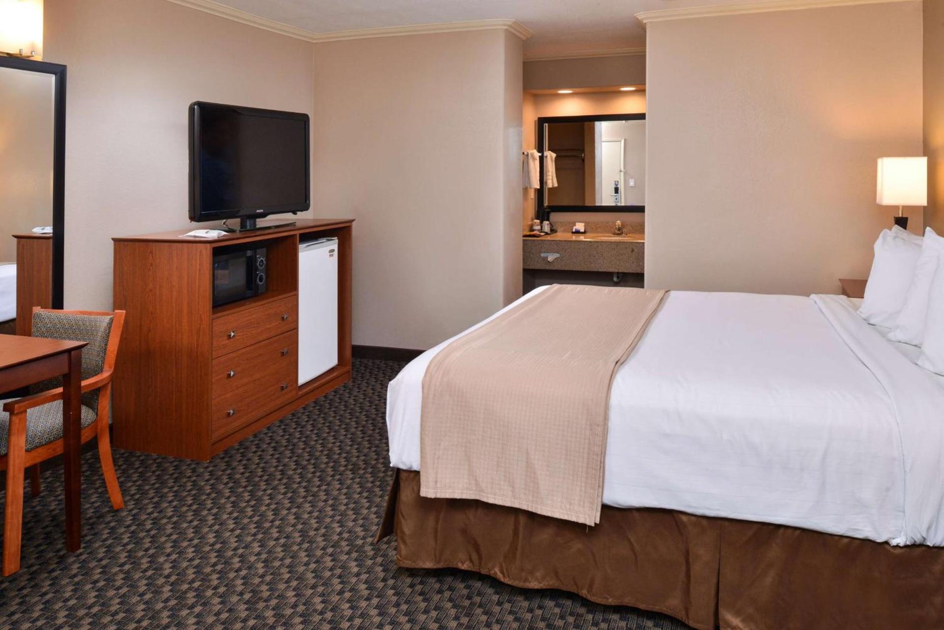 Best Western Oxnard Inn photo 22