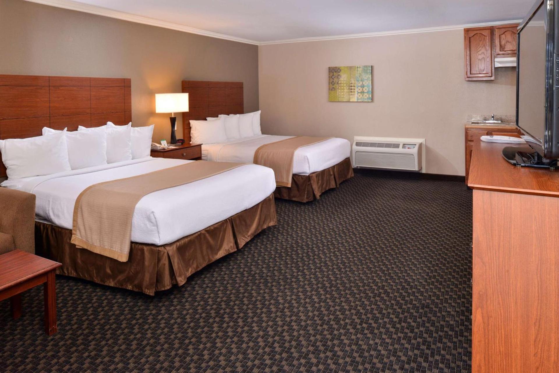 Best Western Oxnard Inn photo 40