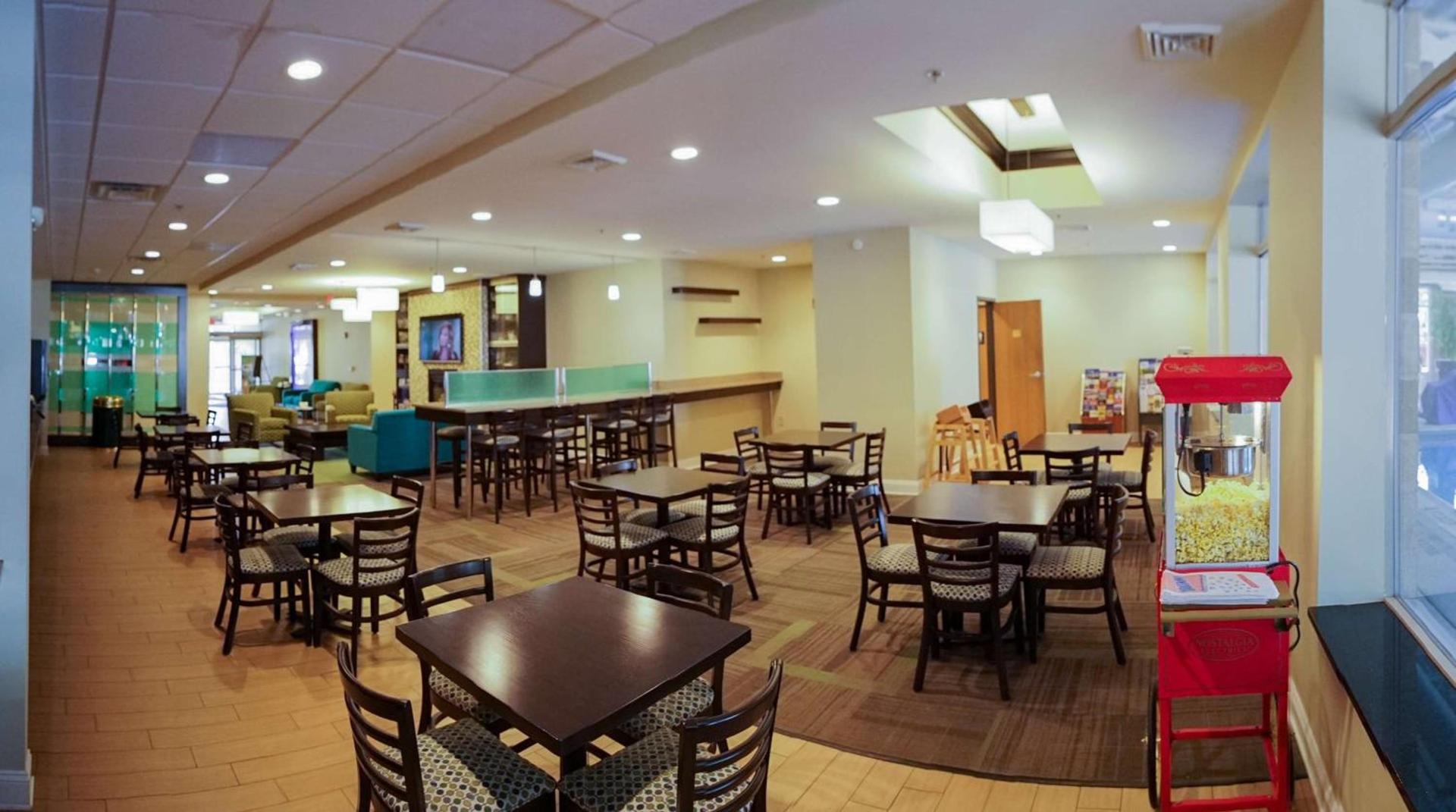 Best Western Garden Inn photo 11