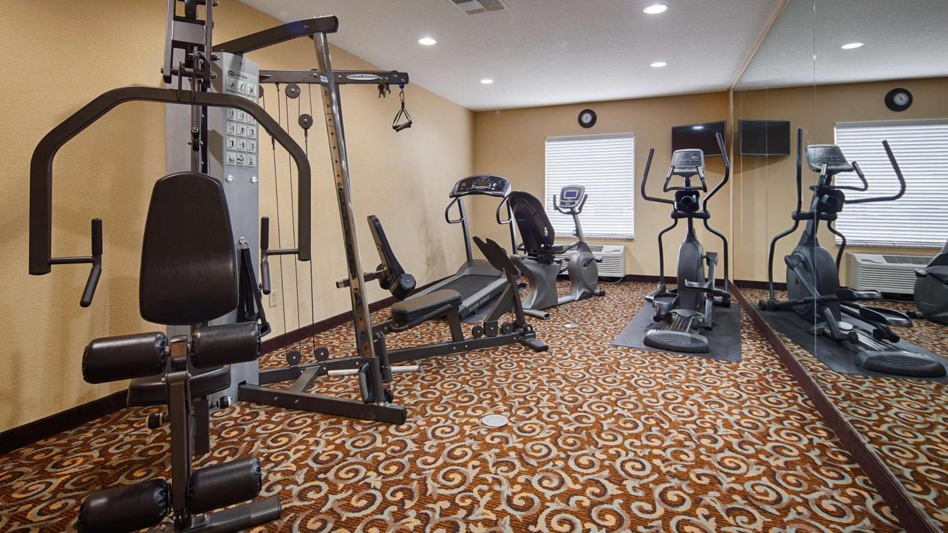 Best Western Bastrop Pines Inn photo 26