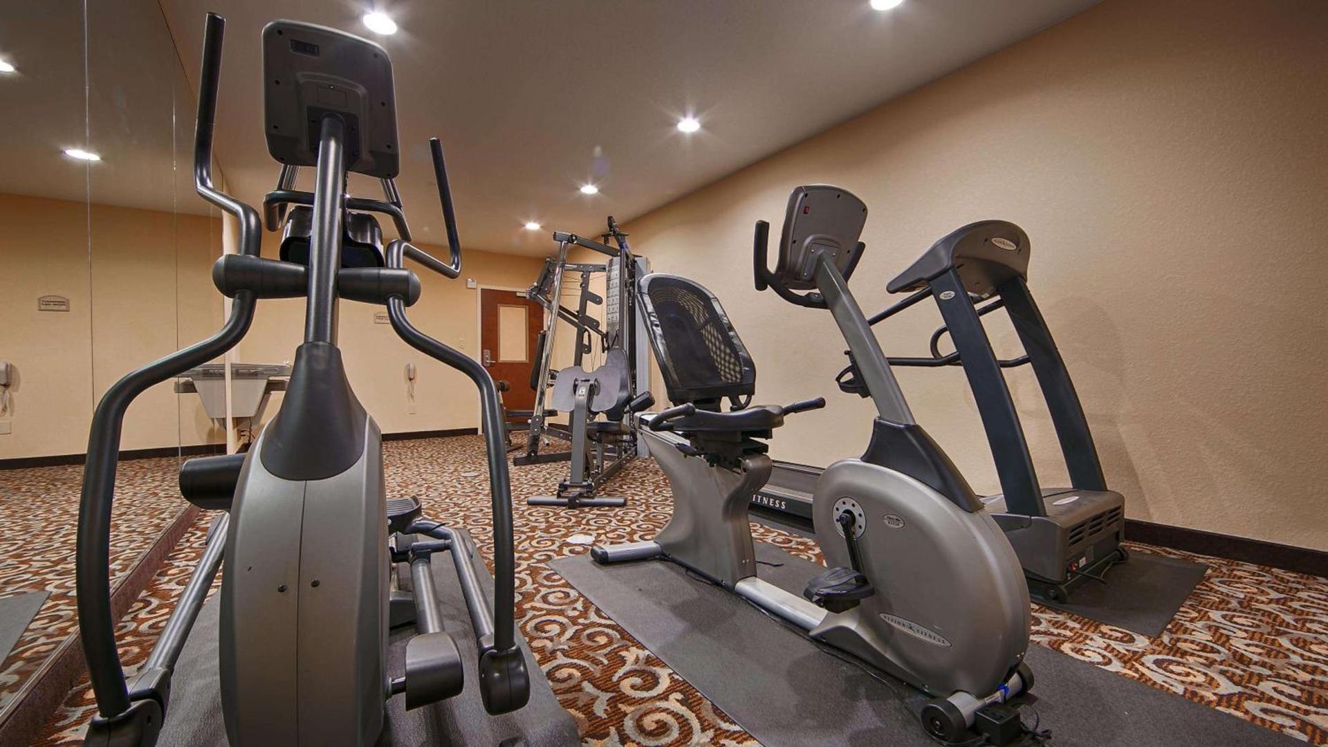 Best Western Bastrop Pines Inn photo 27