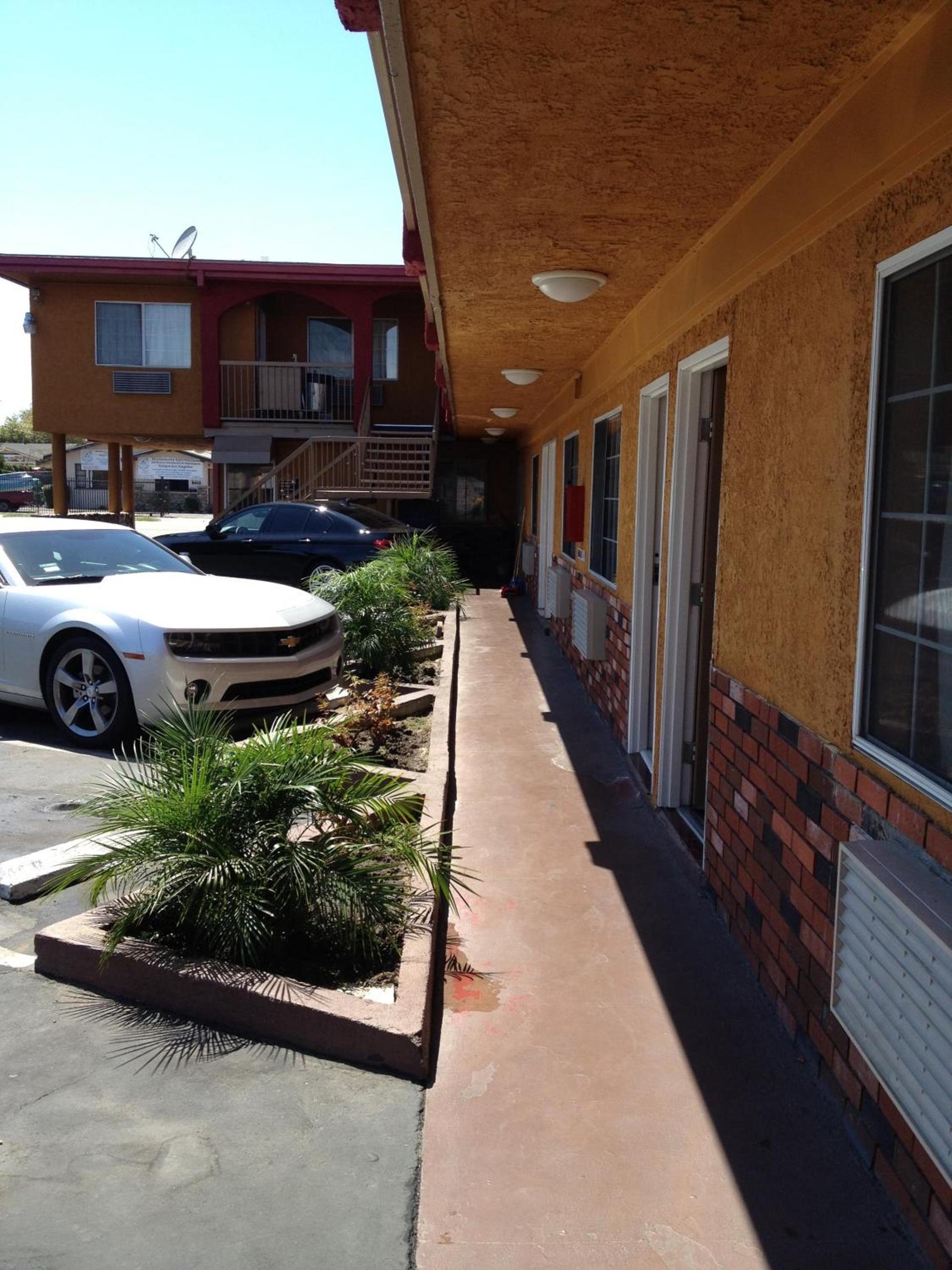 Hyde Park Motel photo 2