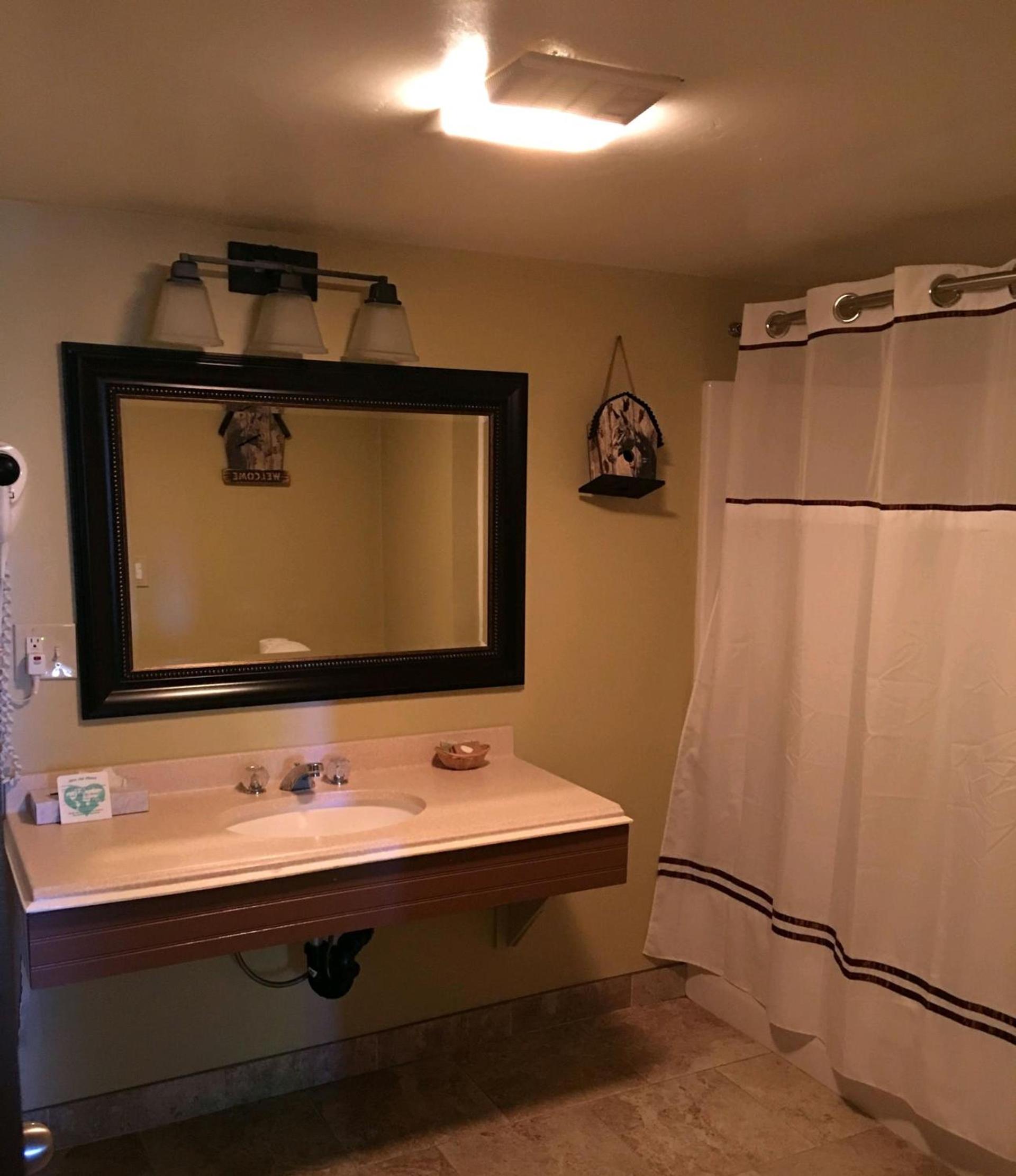 Lake View Lodge photo 20