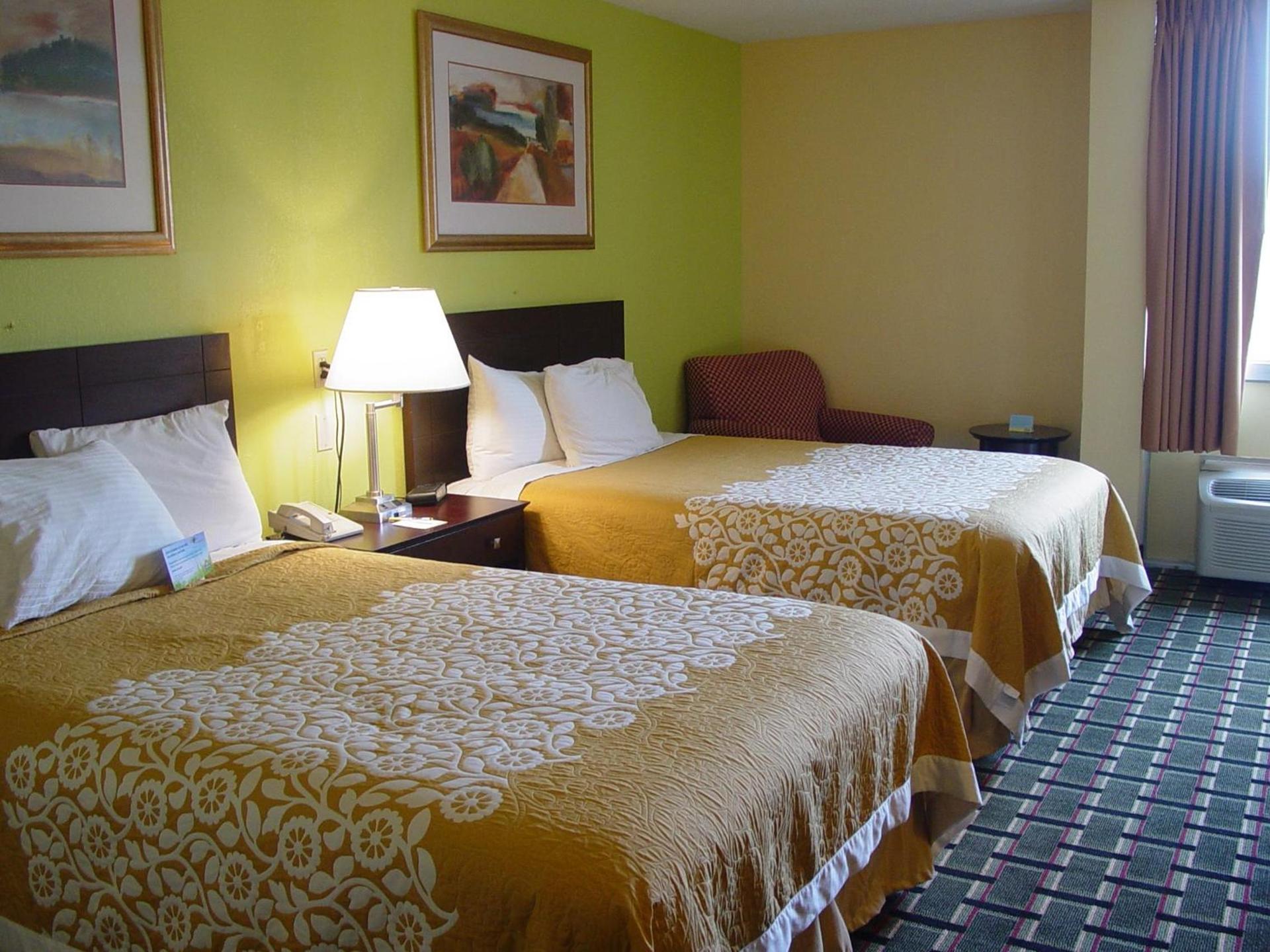 Days Hotel by Wyndham Danville Conference Center photo 16