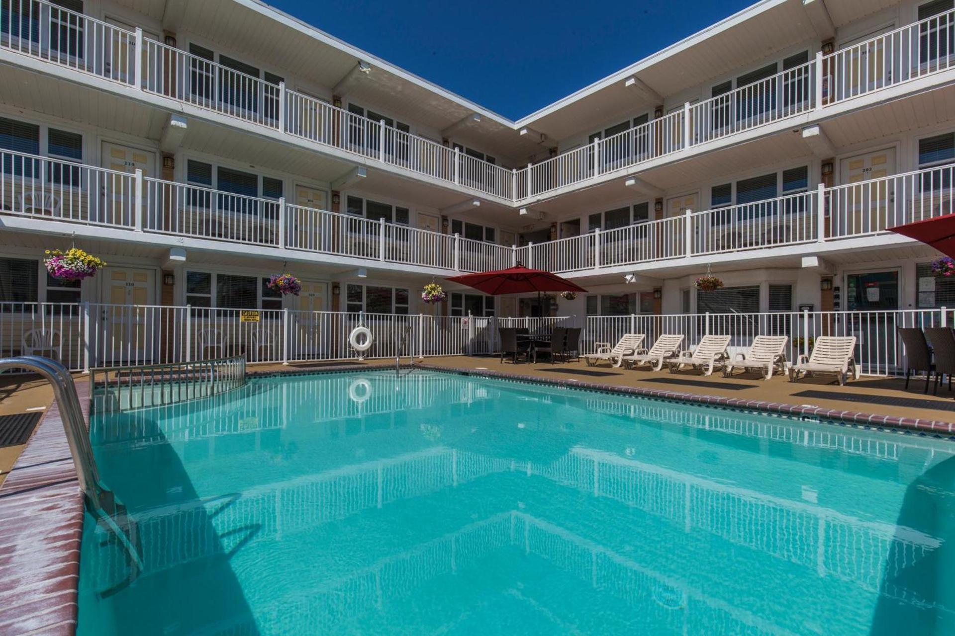 Esplanade Suites - A Sundance Vacations Property photo 10