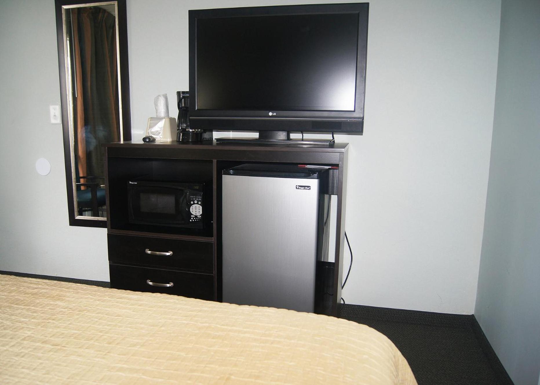 Ocean Plaza Motel photo 41