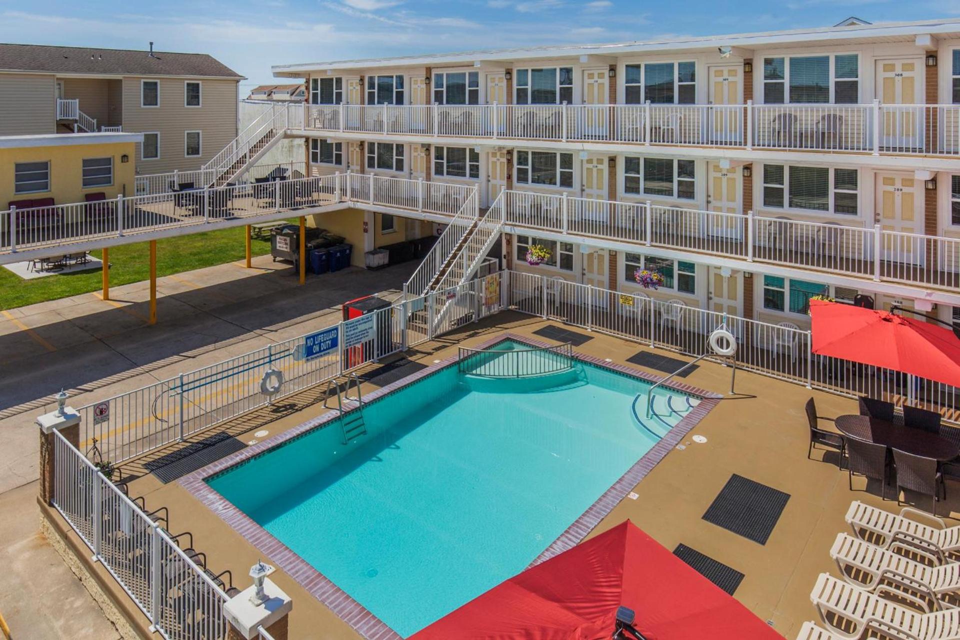 Esplanade Suites - A Sundance Vacations Property photo 2