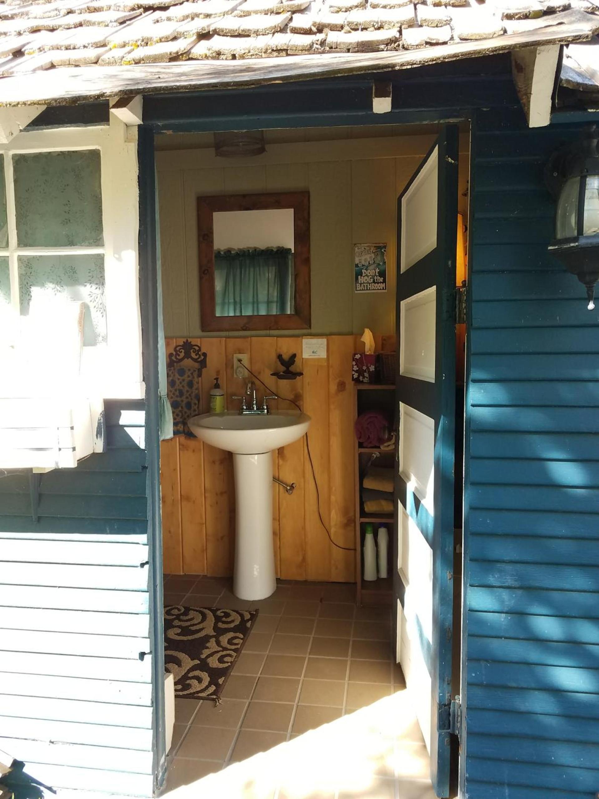 Bristol Cabins photo 23