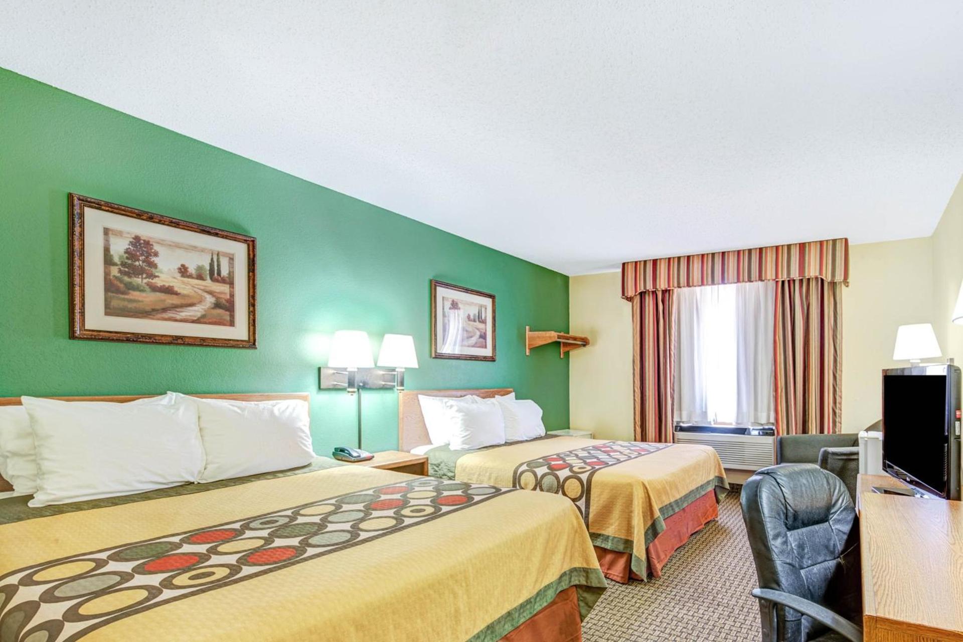 Super 8 by Wyndham McKinney/Plano Area photo 24