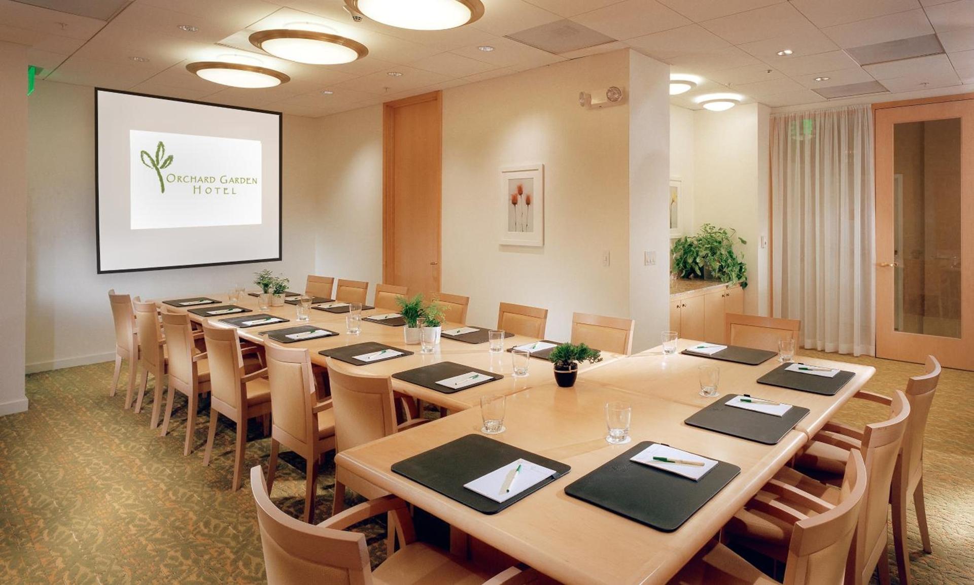 Orchard Garden Hotel photo 22