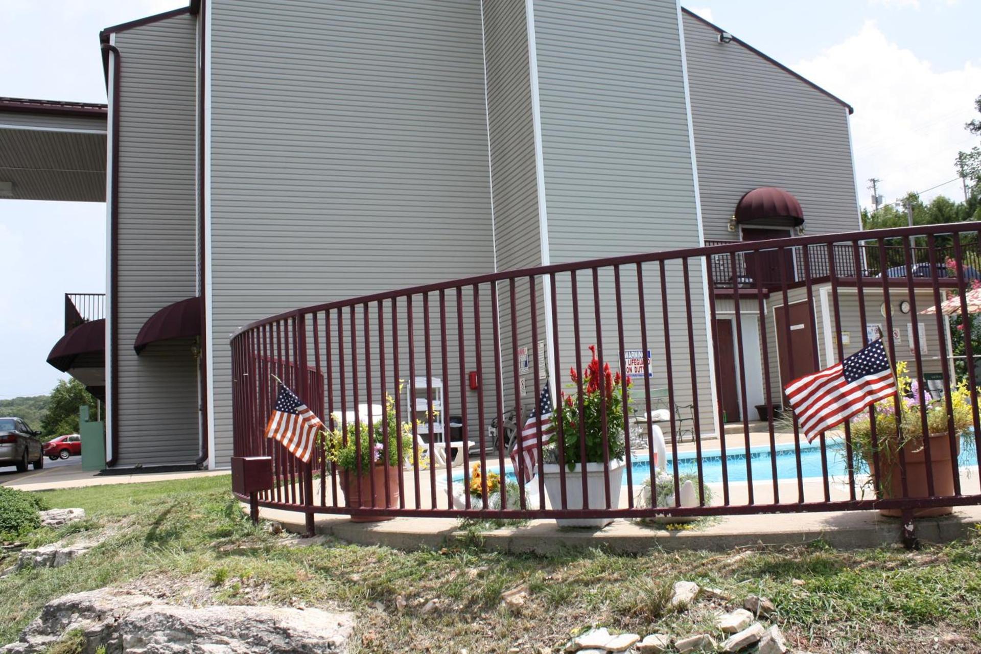 Rosebud Inn photo 24