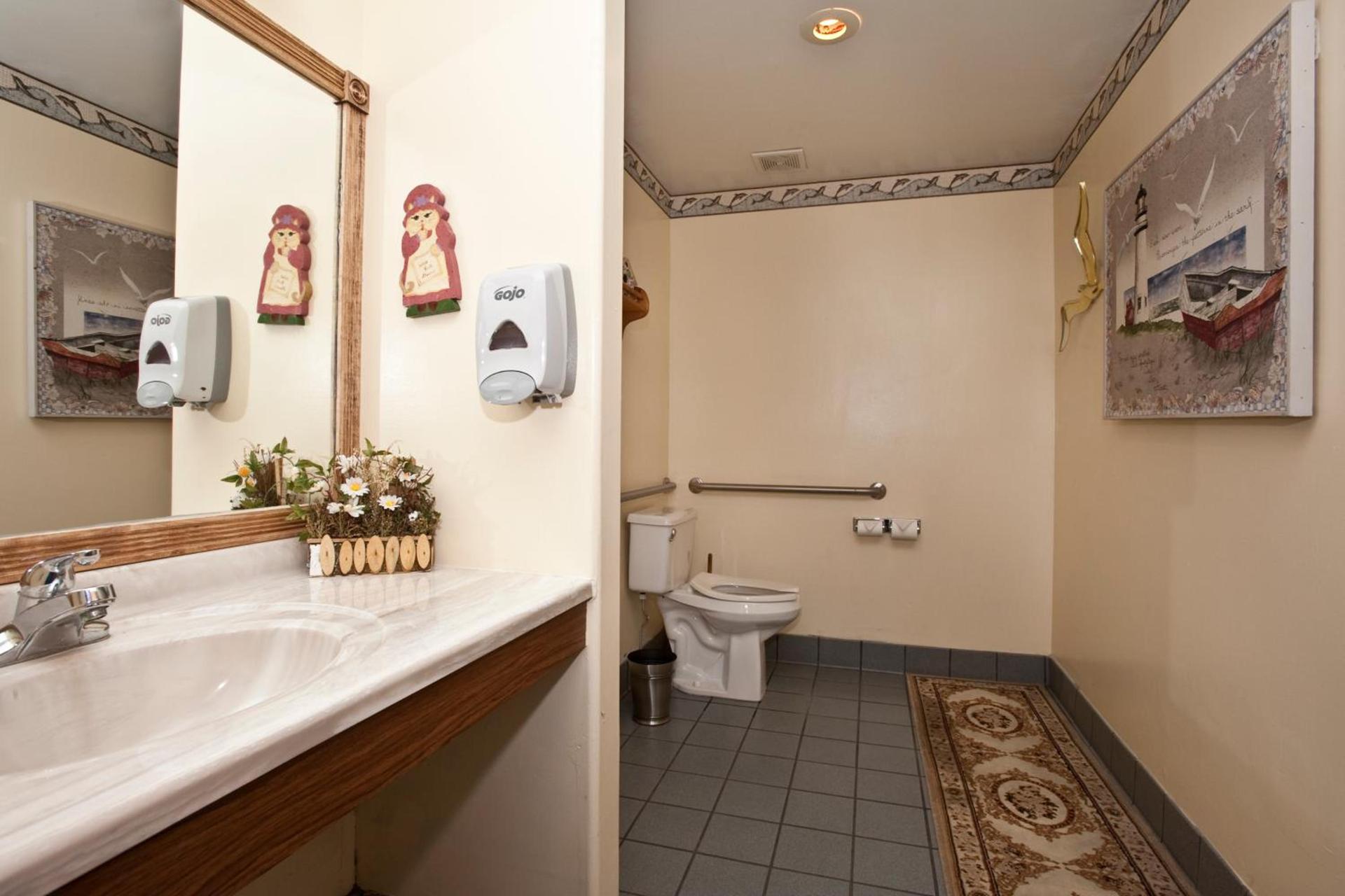 Americas Best Value Inn Apache Junction photo 35