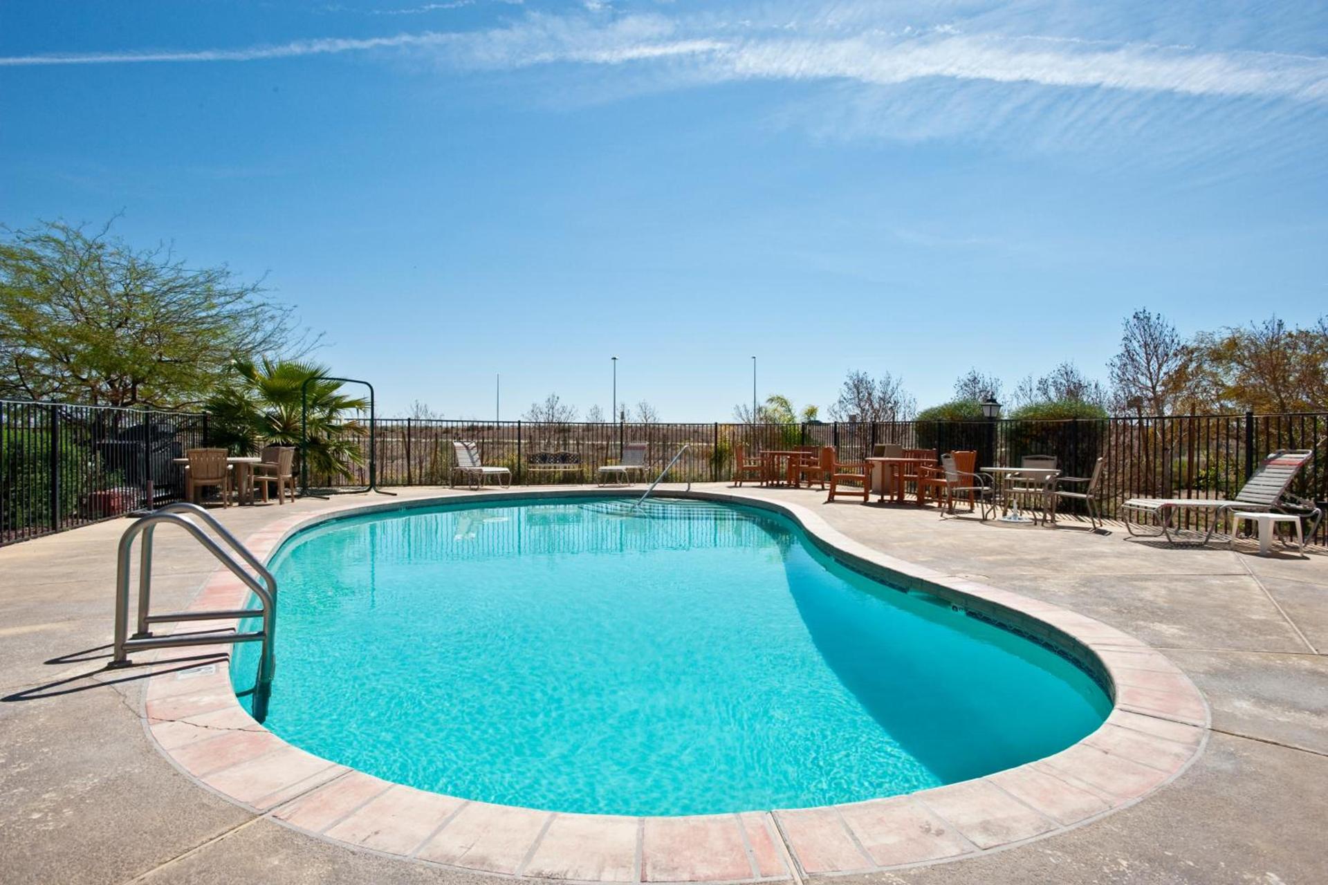 Americas Best Value Inn Apache Junction photo 37