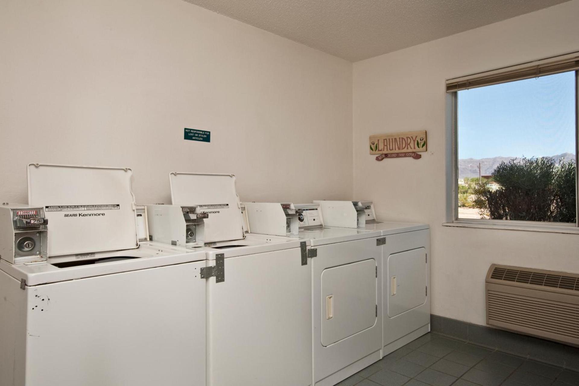 Americas Best Value Inn Apache Junction photo 34