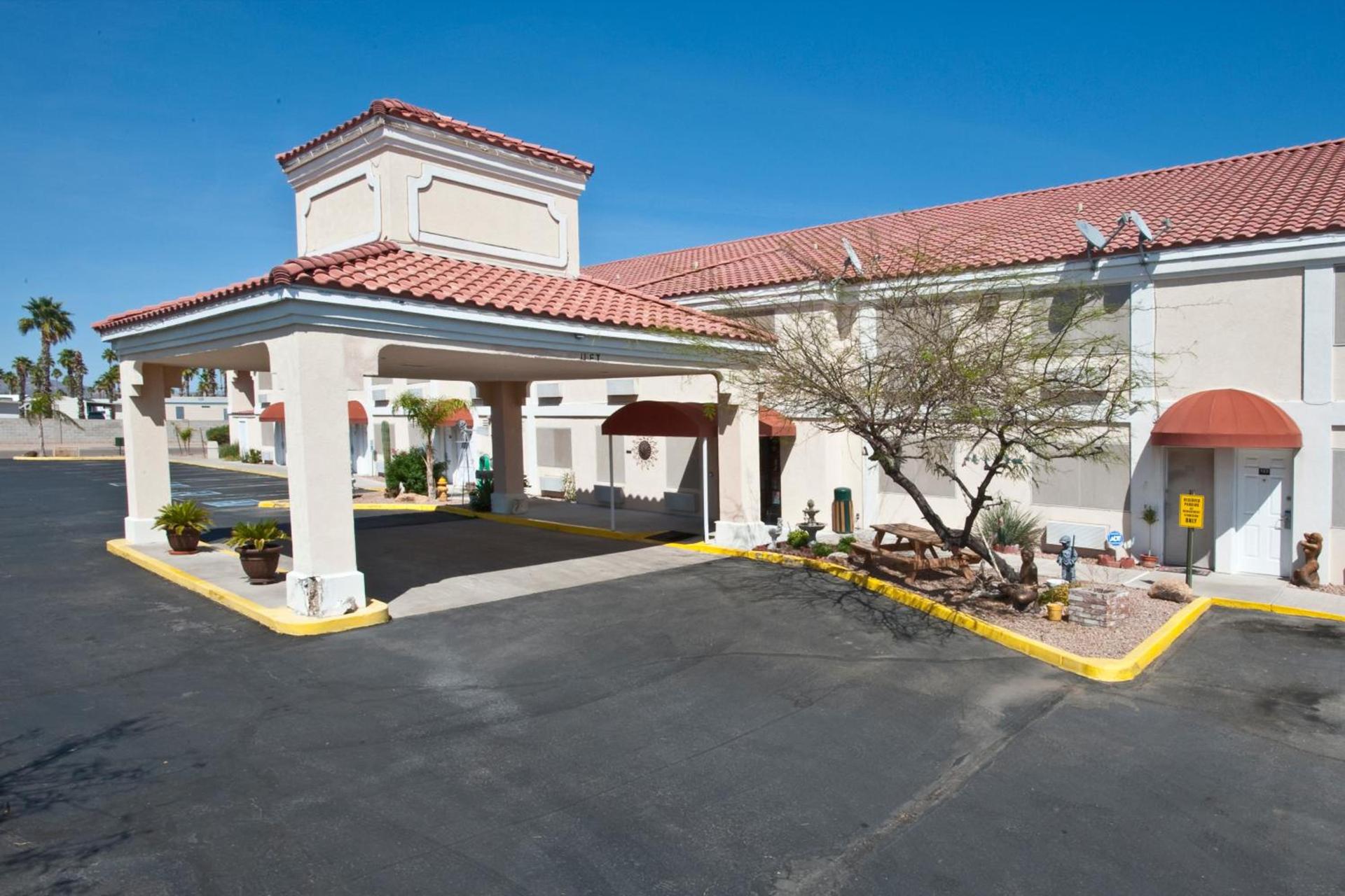 Americas Best Value Inn Apache Junction photo 32