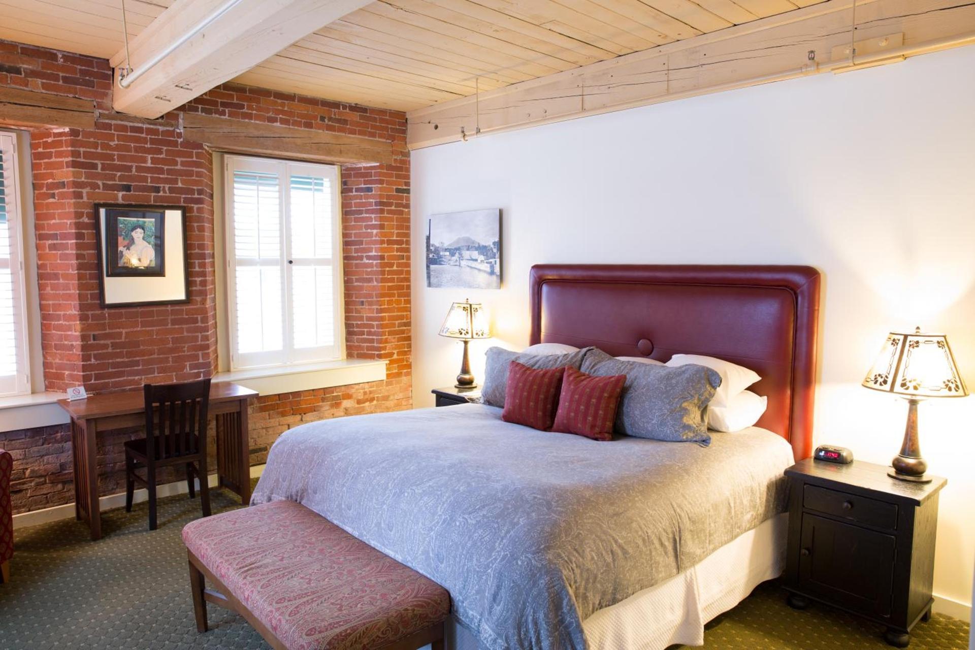 The Common Man Inn & Restaurant photo 16