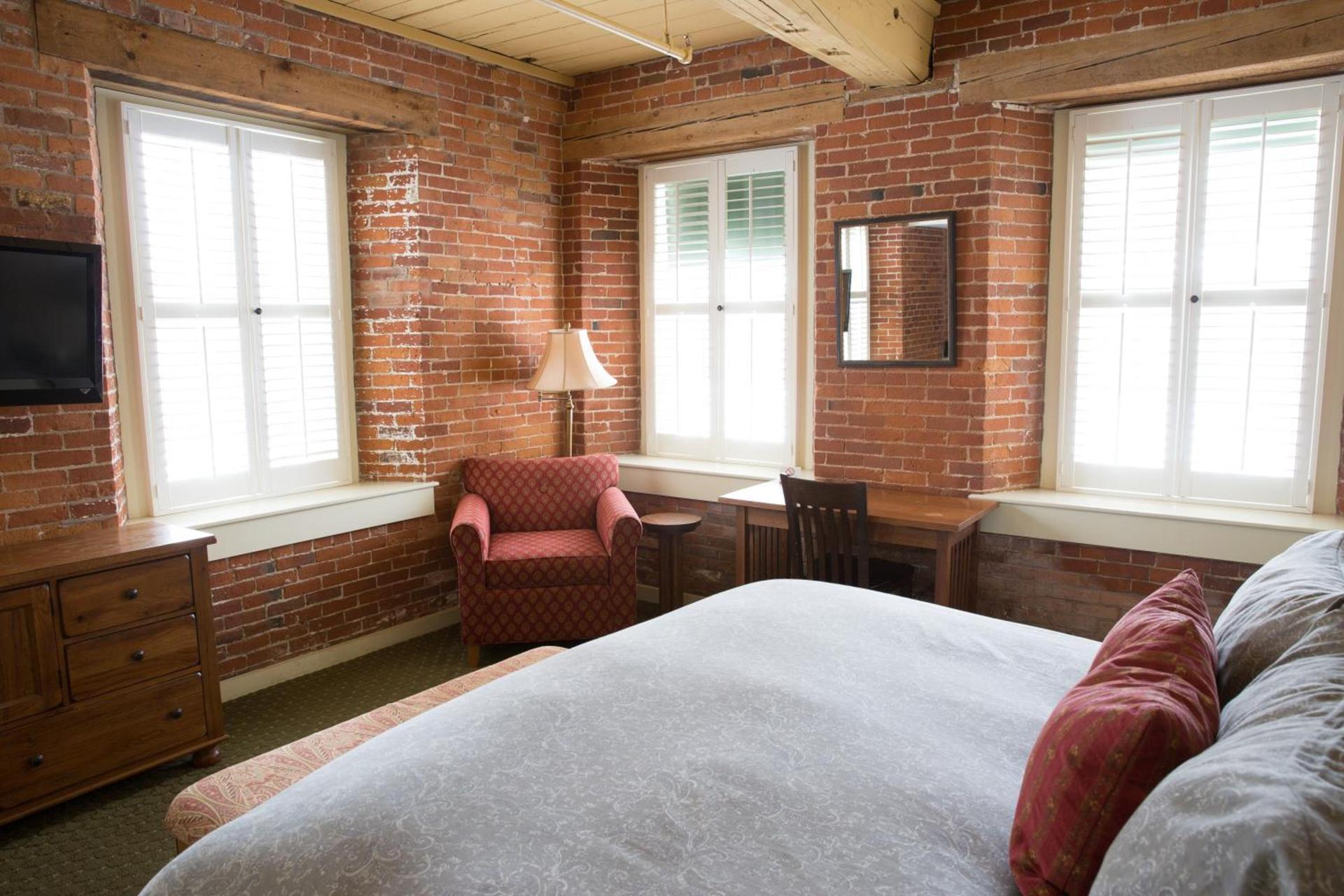 The Common Man Inn & Restaurant photo 6