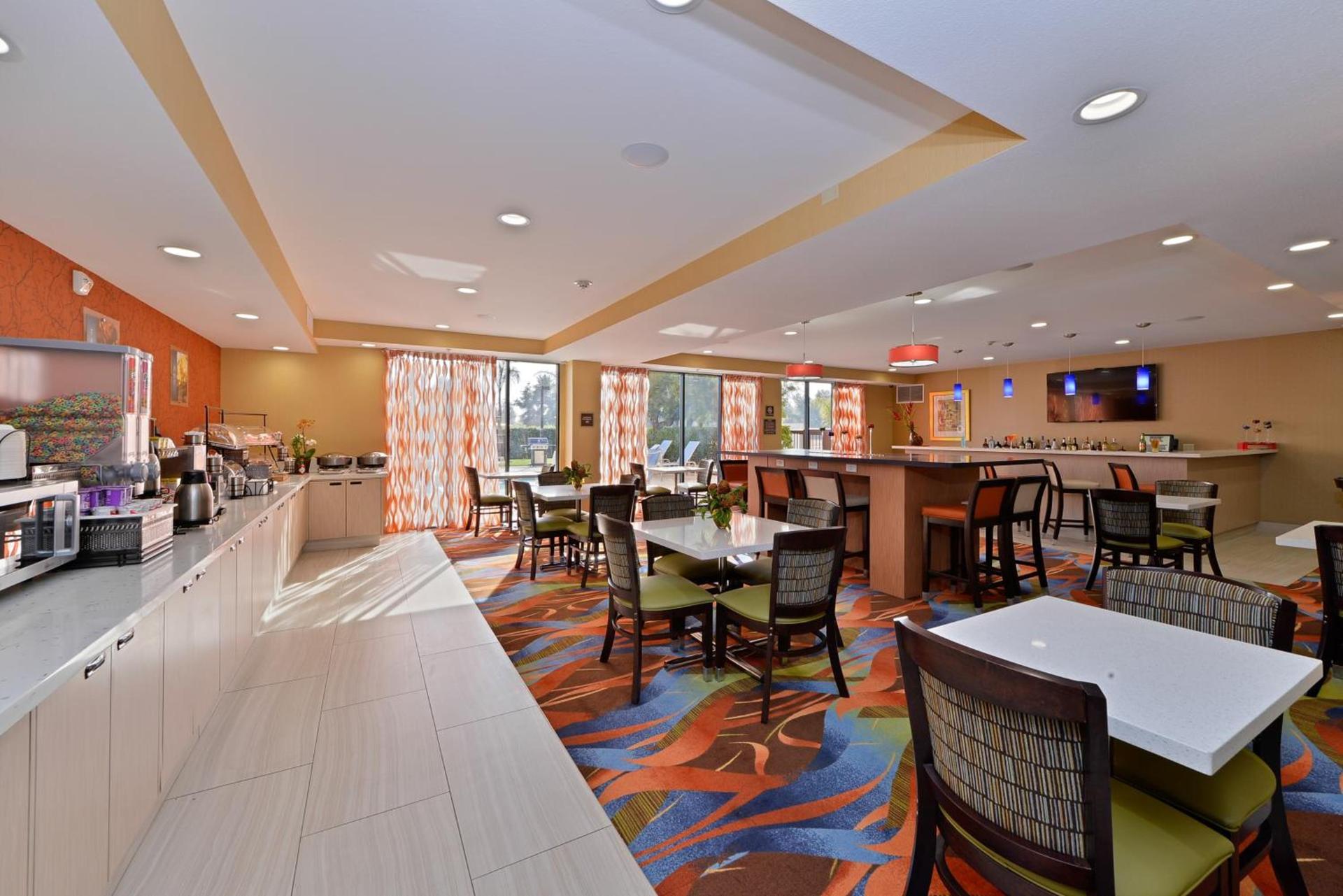 Best Western Plus Fresno Airport Hotel photo 20