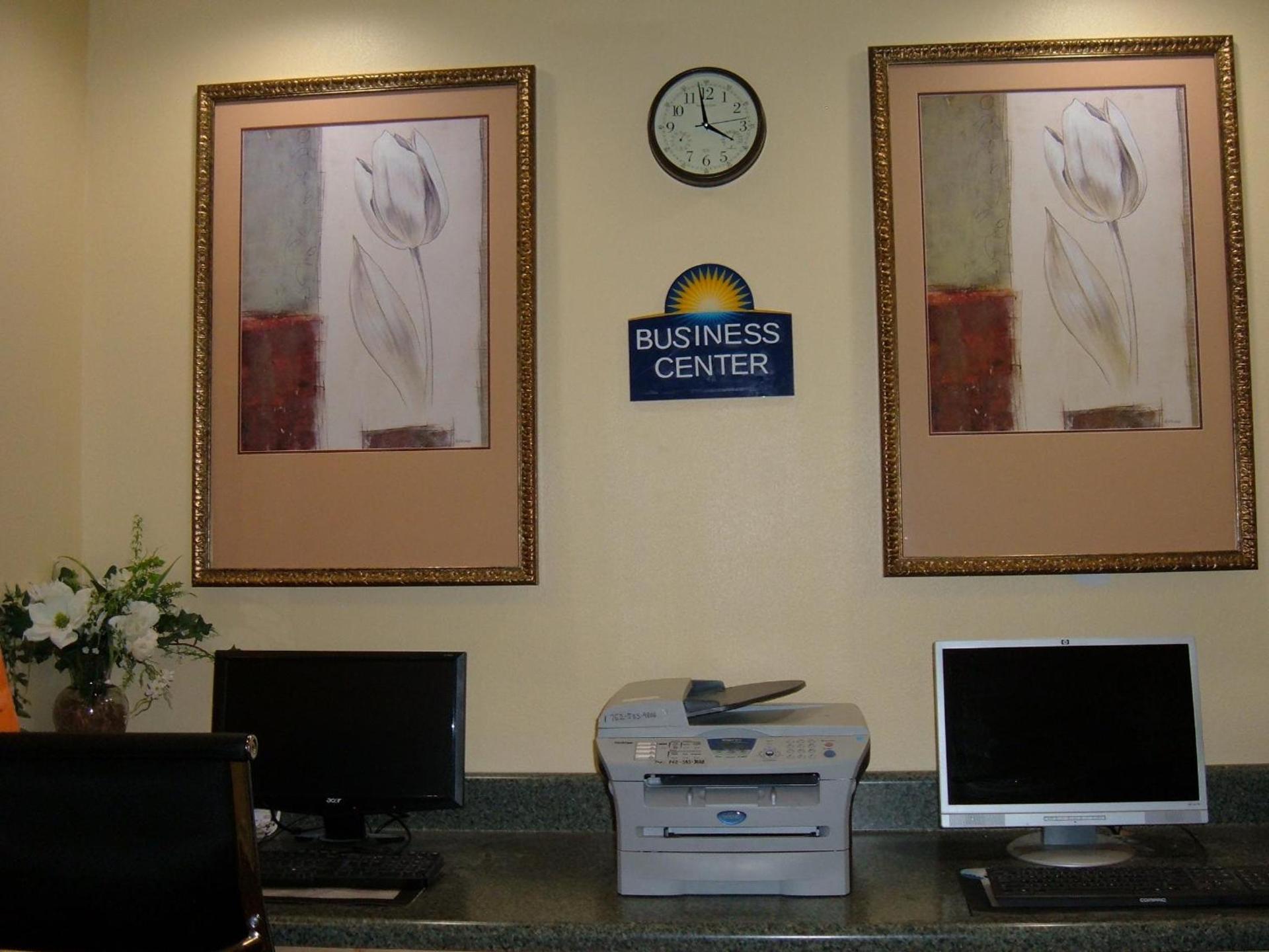 Days Inn by Wyndham Madison photo 33