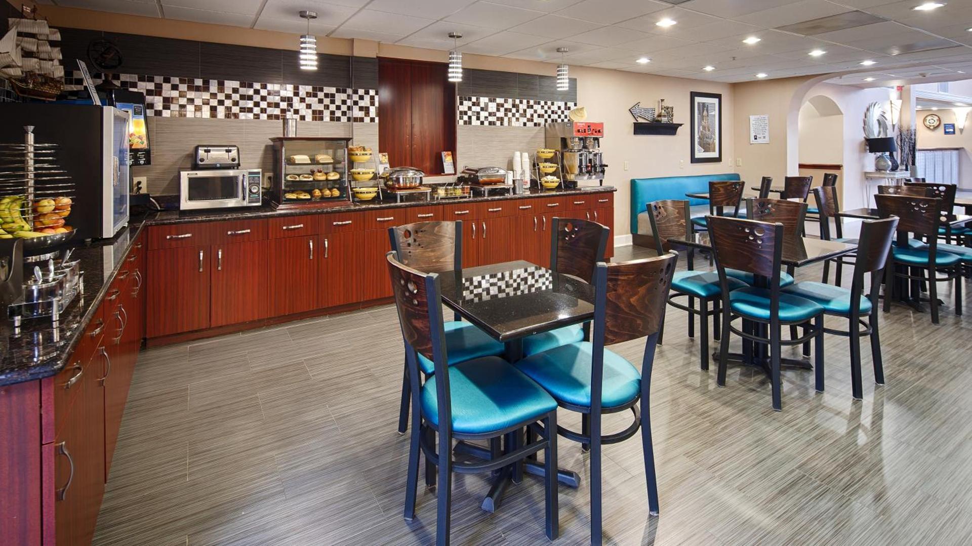 Days Inn & Suites by Wyndham Sam Houston Tollway photo 19