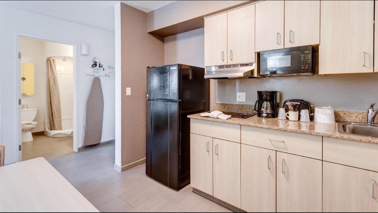 Studio 6-El Paso, TX - East photo 22