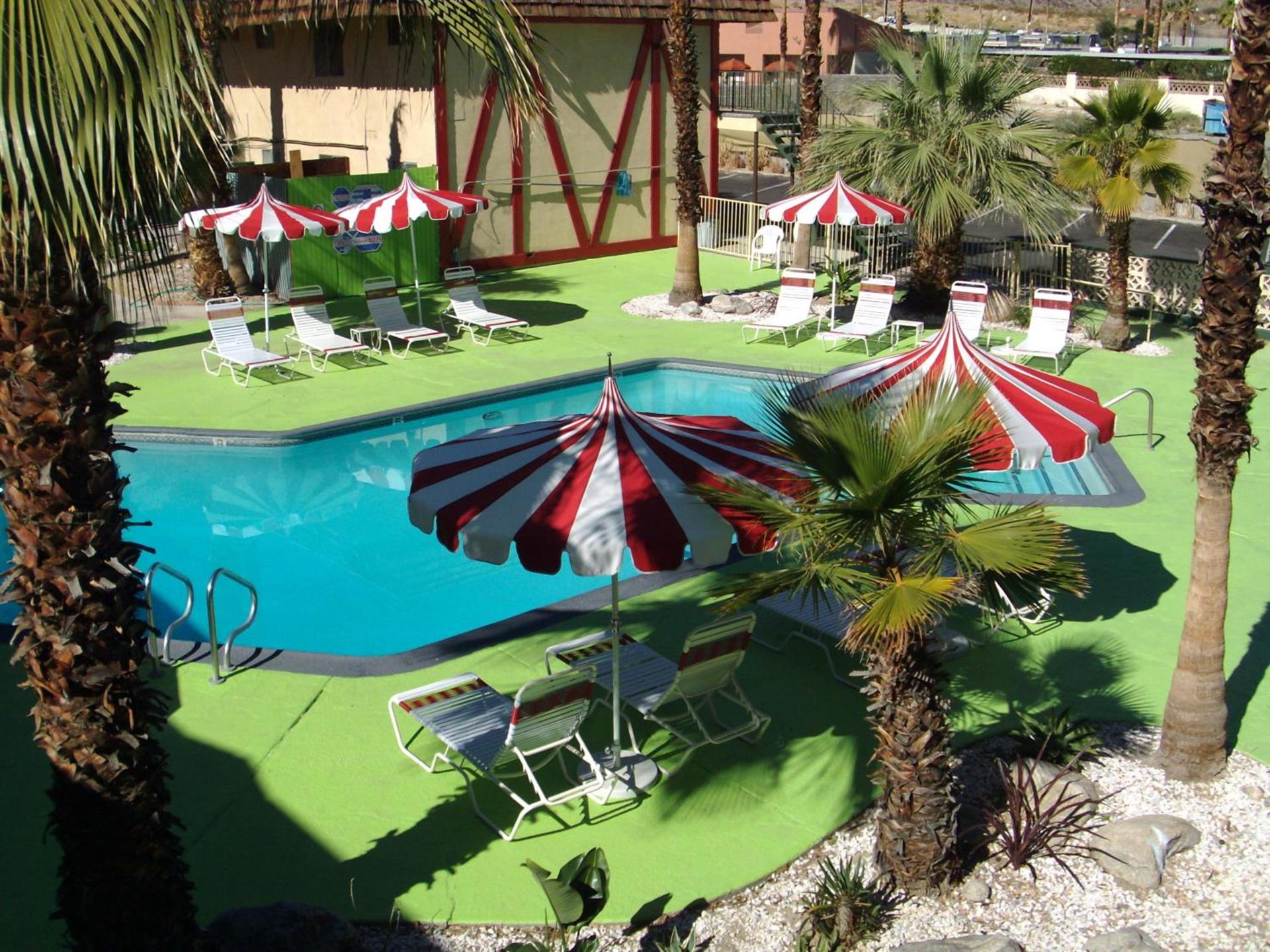 Desert Lodge photo 13