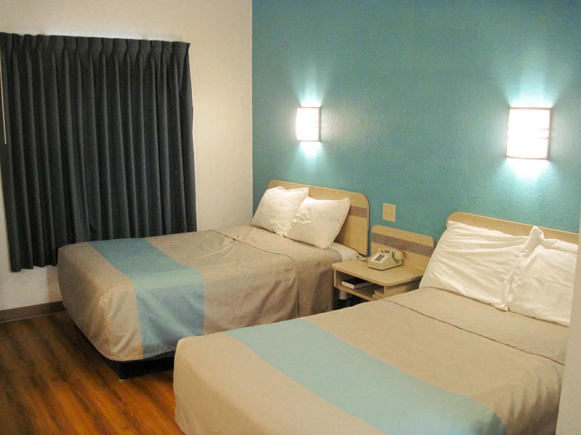 Motel 6-Avoca, IA photo 7