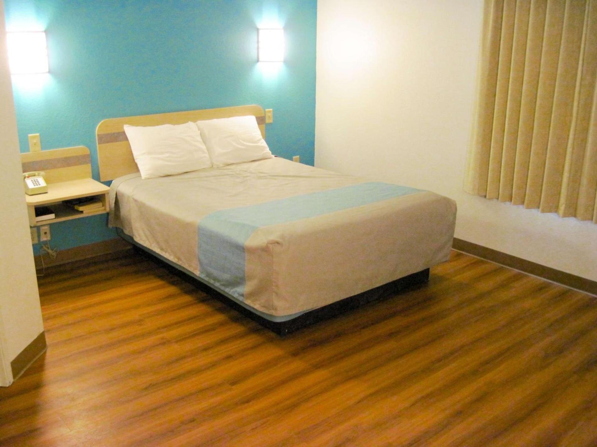 Motel 6-Avoca, IA photo 3