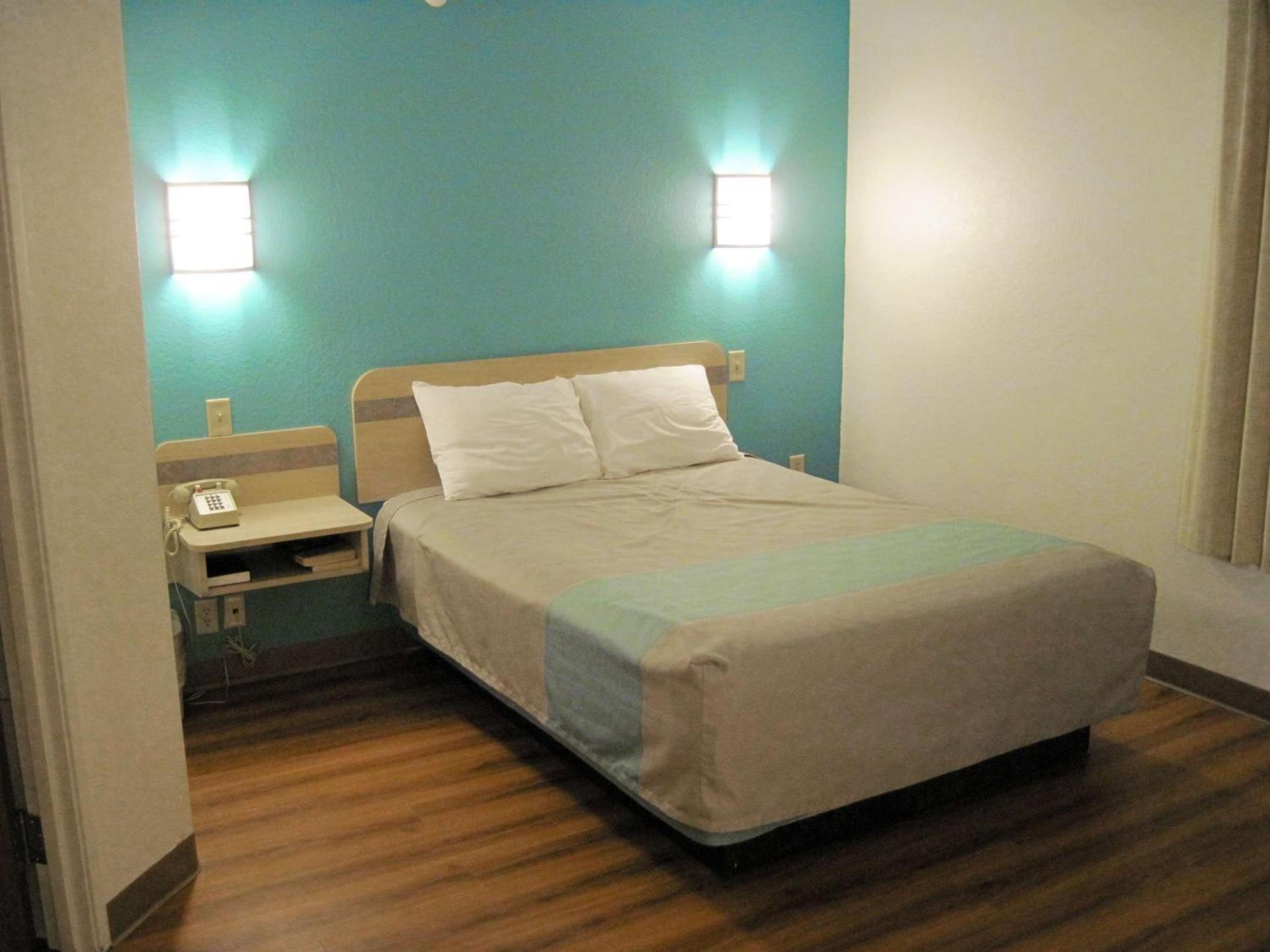 Motel 6-Avoca, IA photo 4