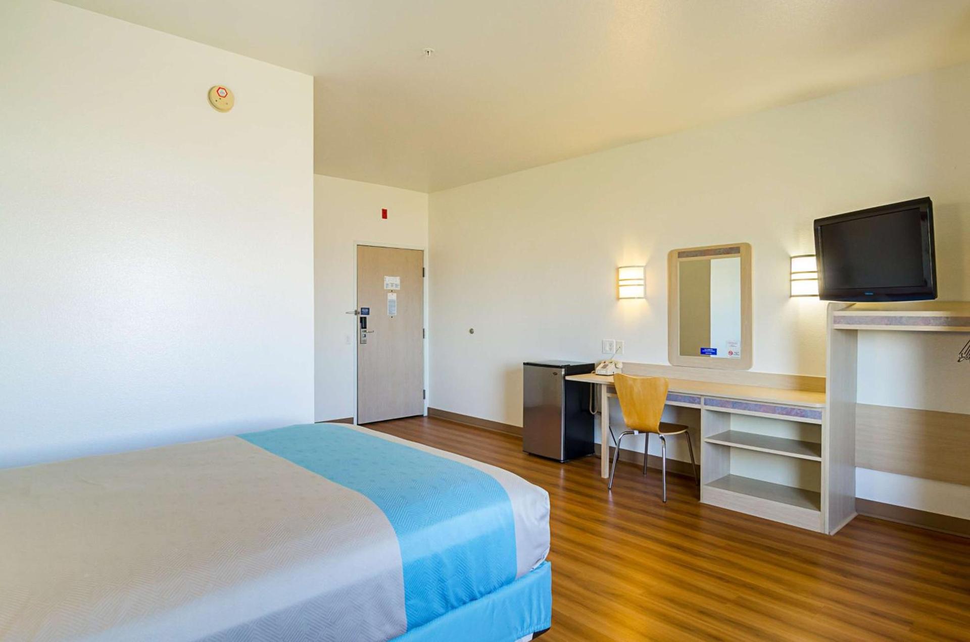 Motel 6-Wheatland, WY photo 12