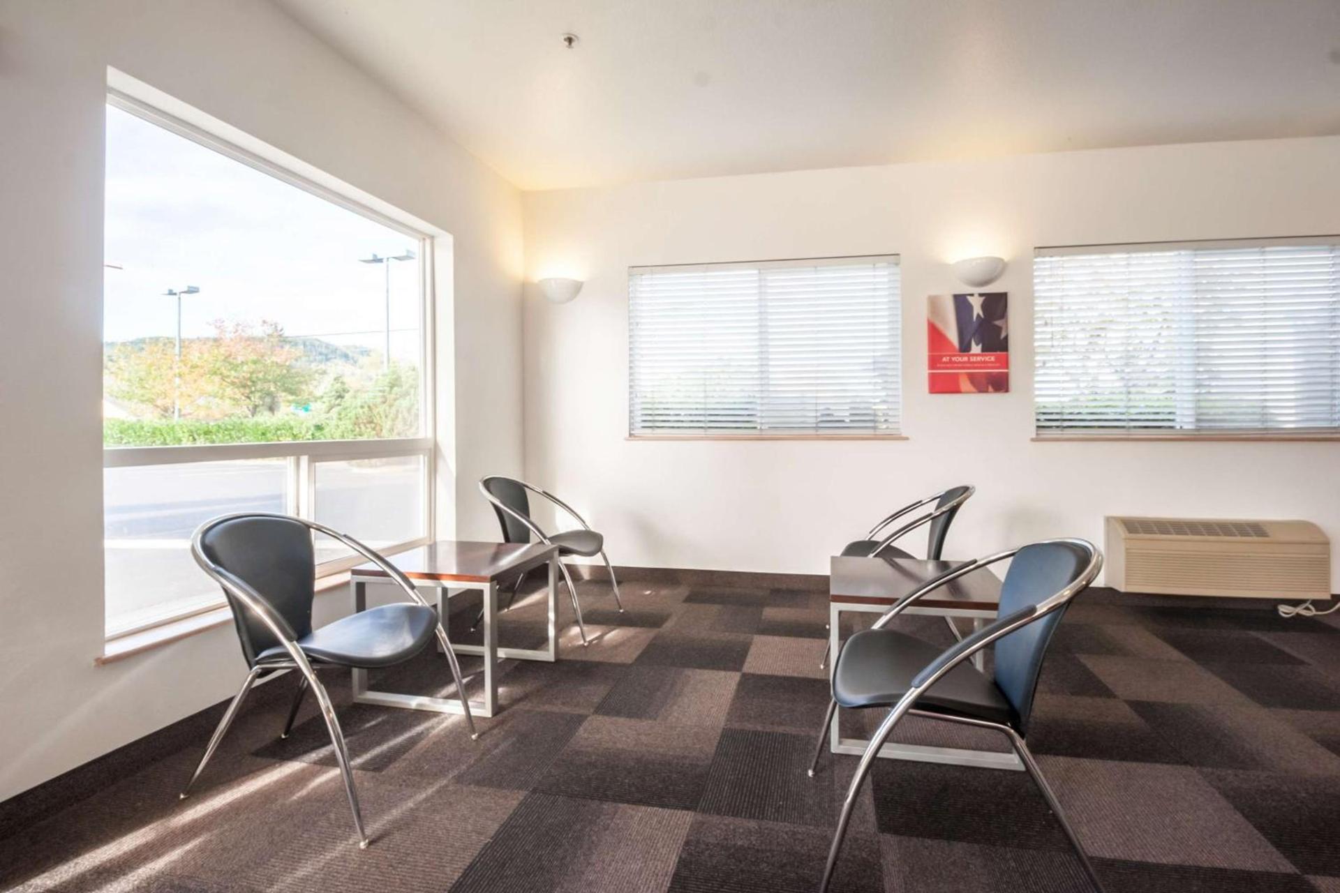 Motel 6-Seaside, OR photo 13