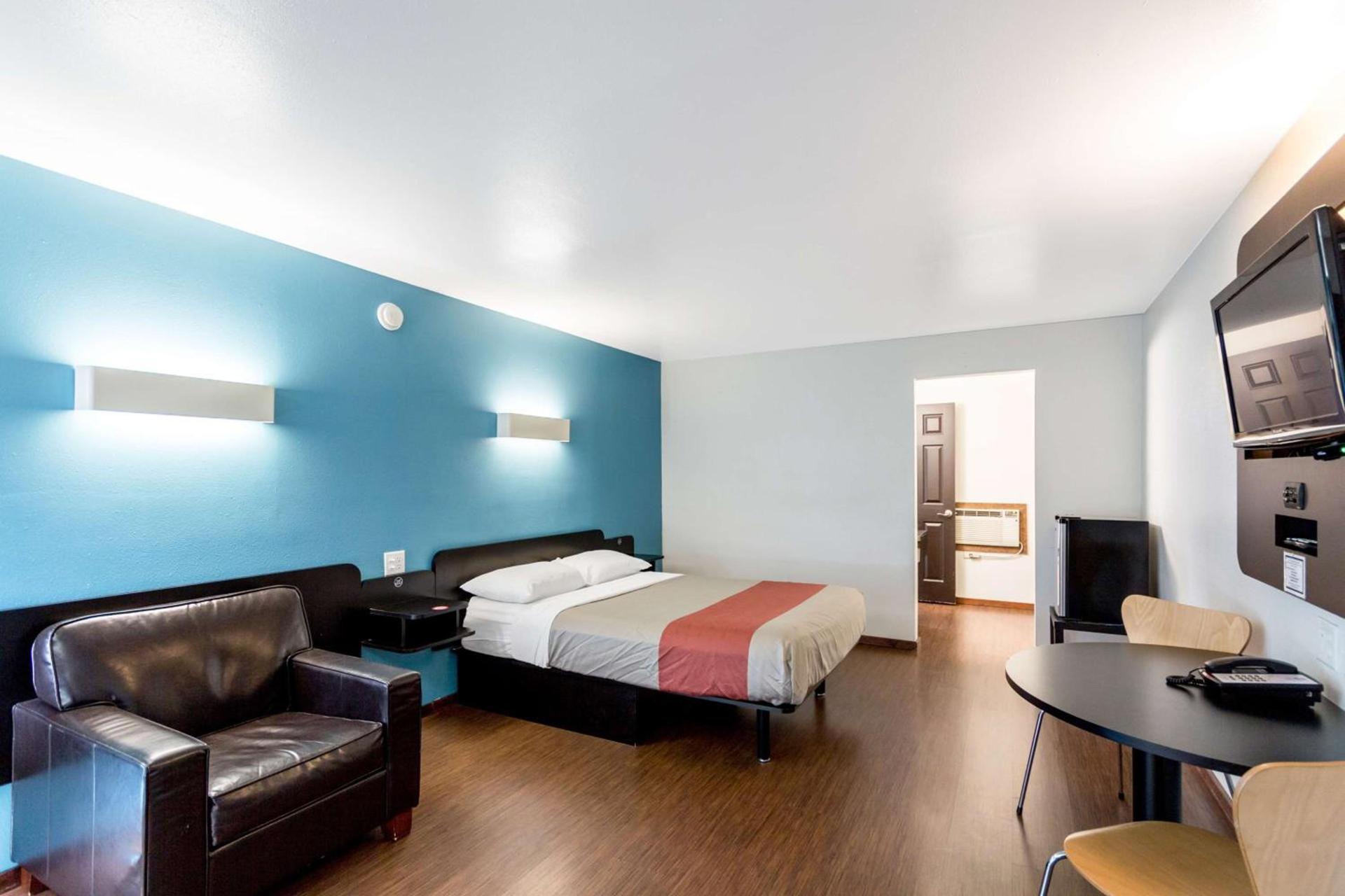 Motel 6 University Missoula photo 17