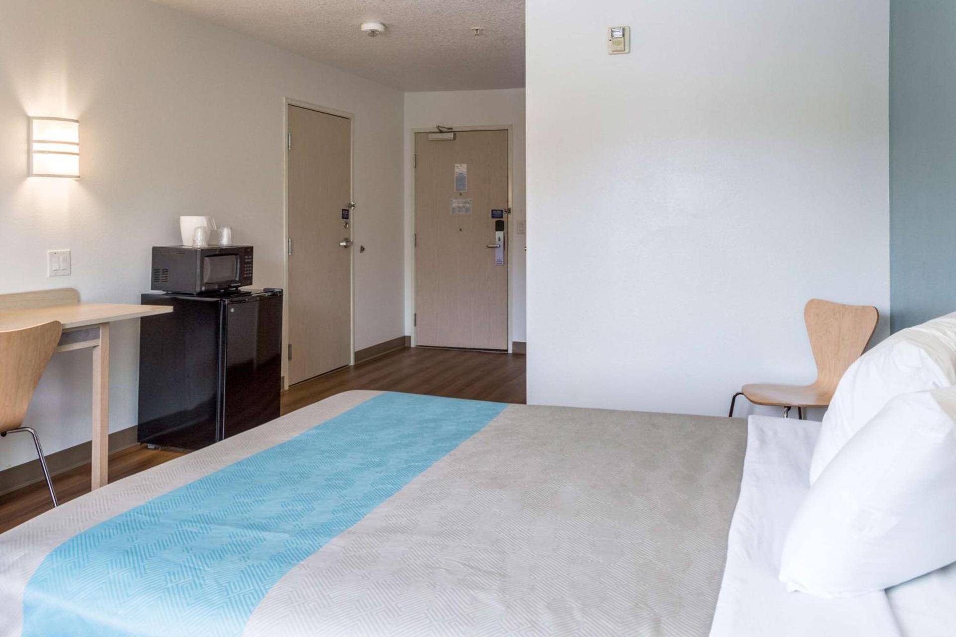 Motel 6-Lincoln City, OR photo 25