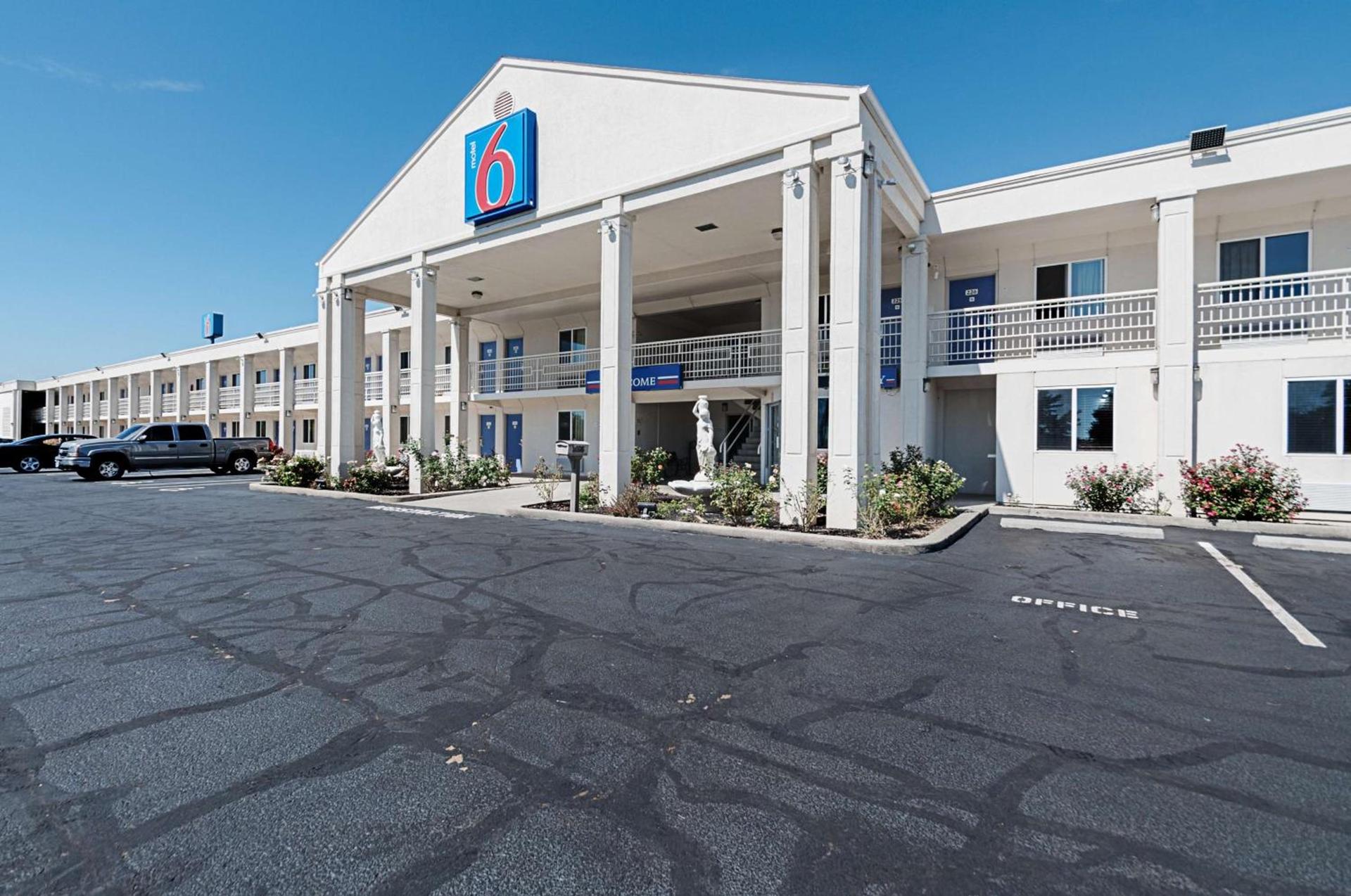 Motel 6-Martinsburg, WV photo 1