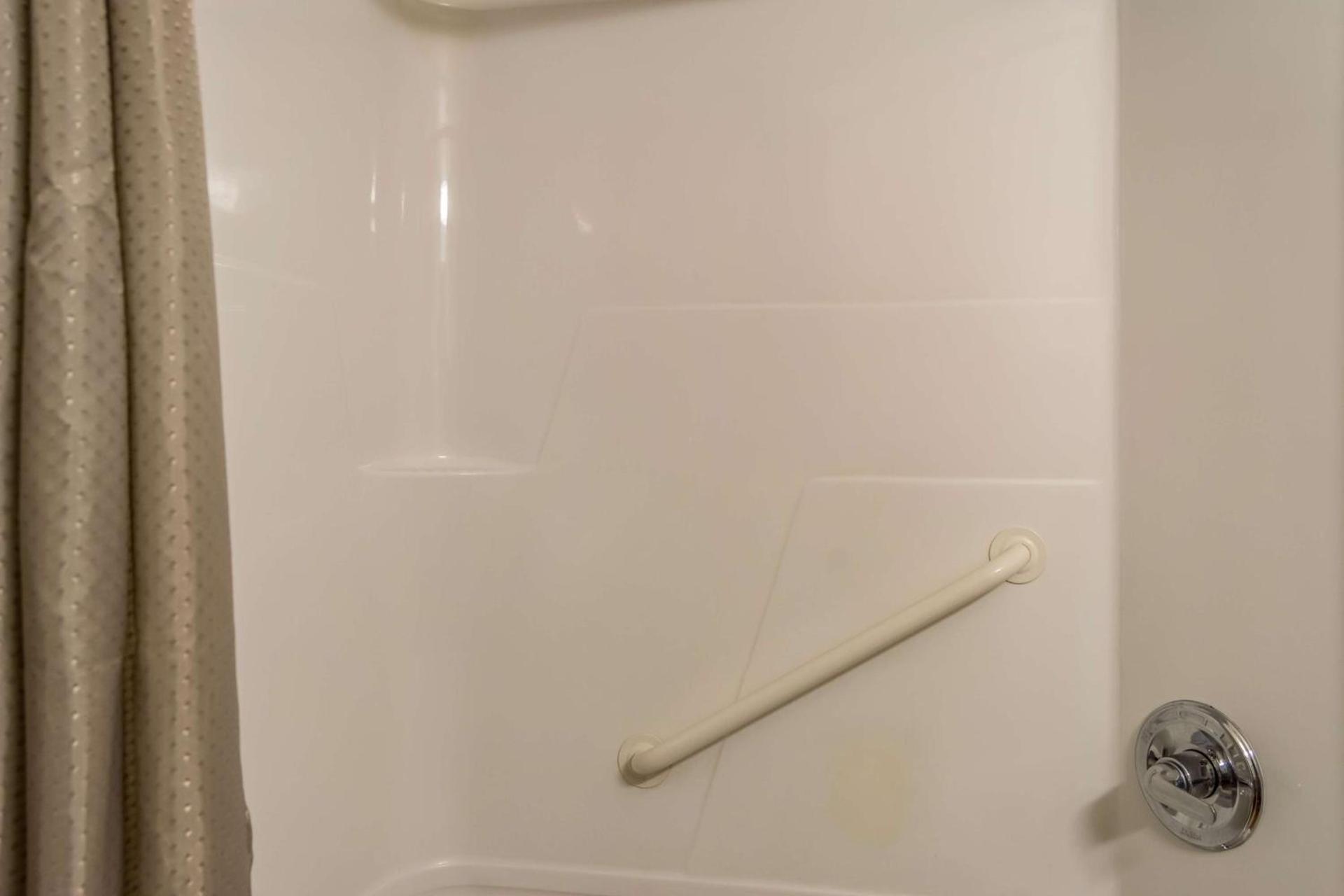Motel 6-Lincoln City, OR photo 11