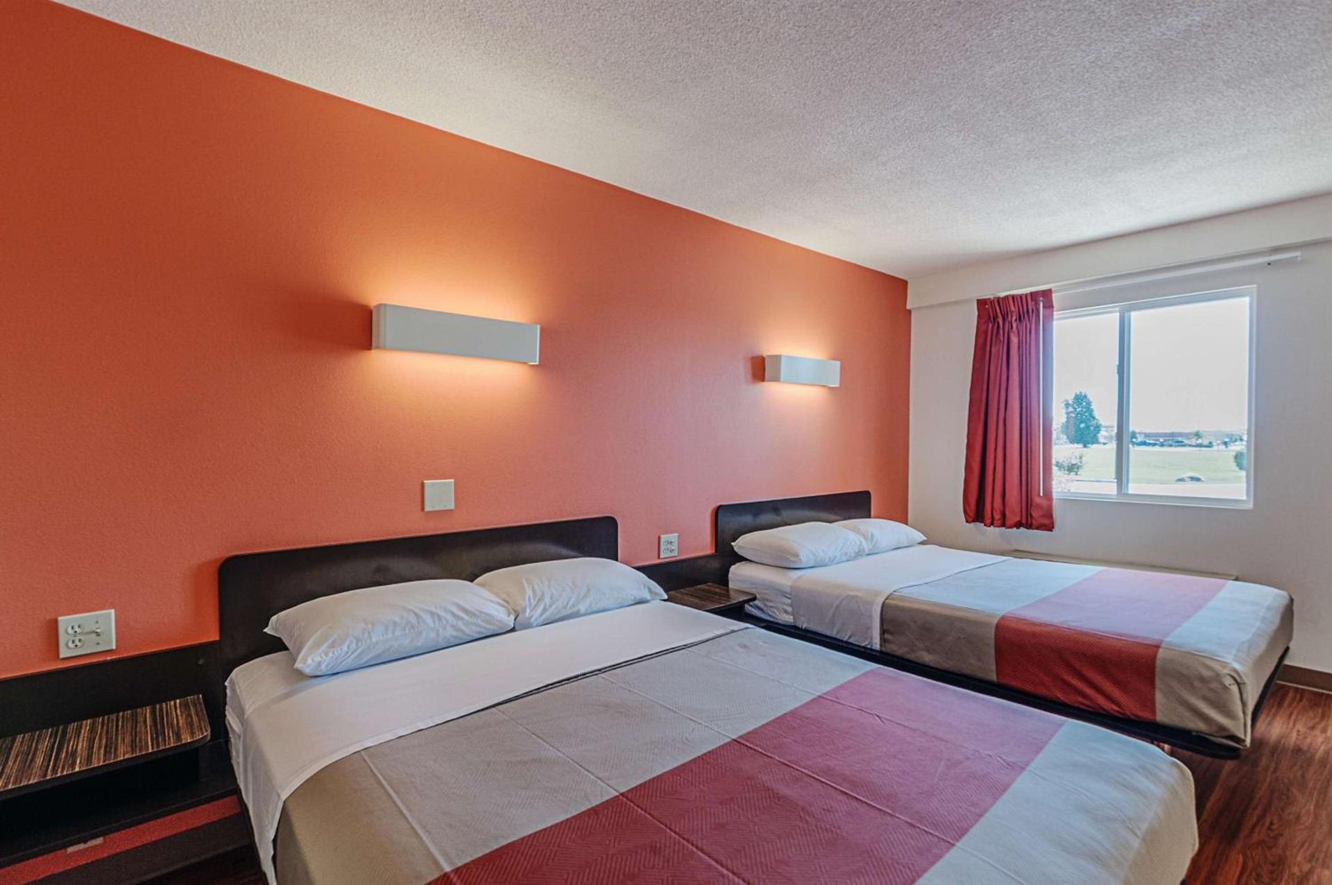 Motel 6-Martinsburg, WV photo 11