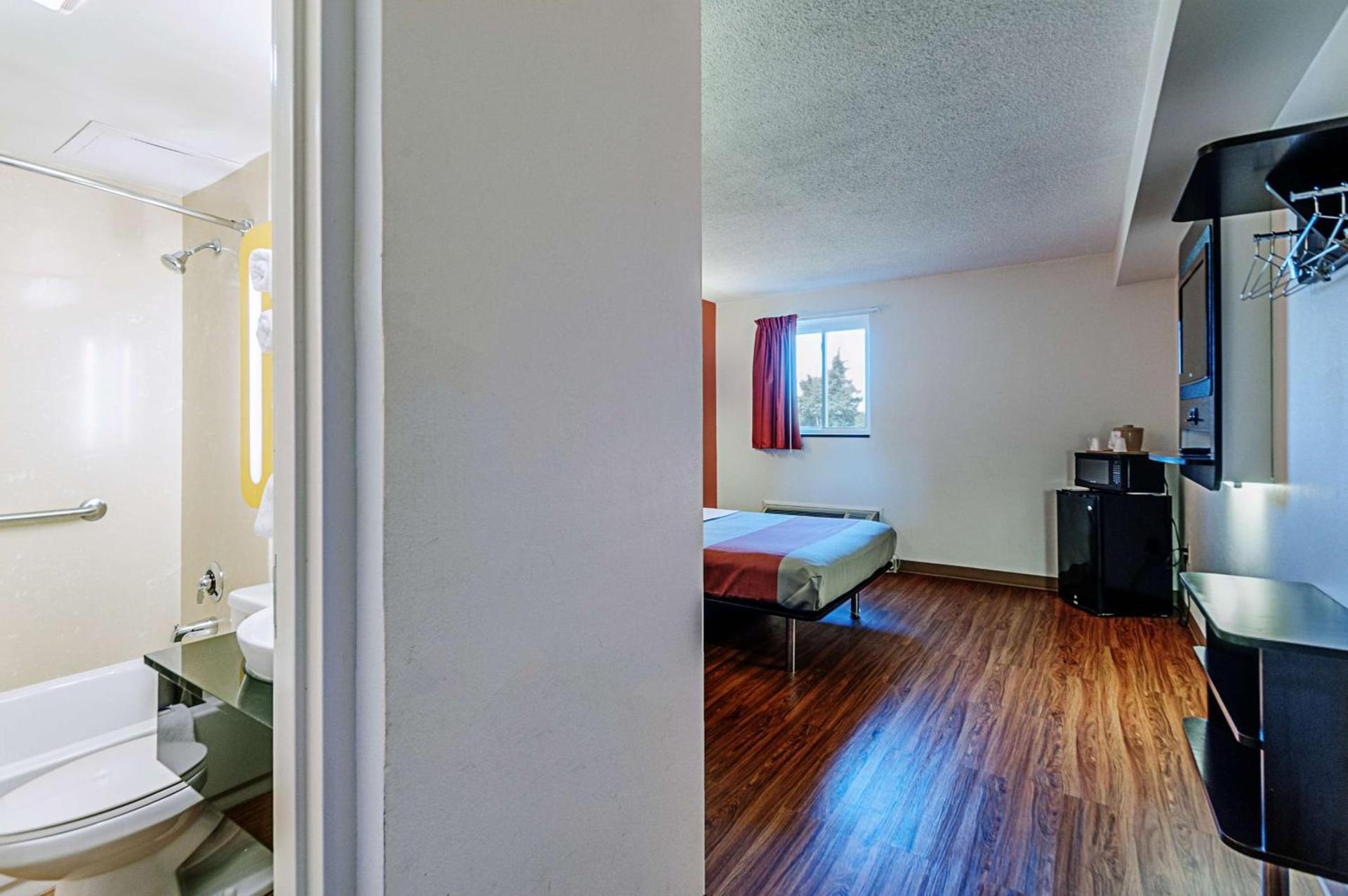 Motel 6-Martinsburg, WV photo 26