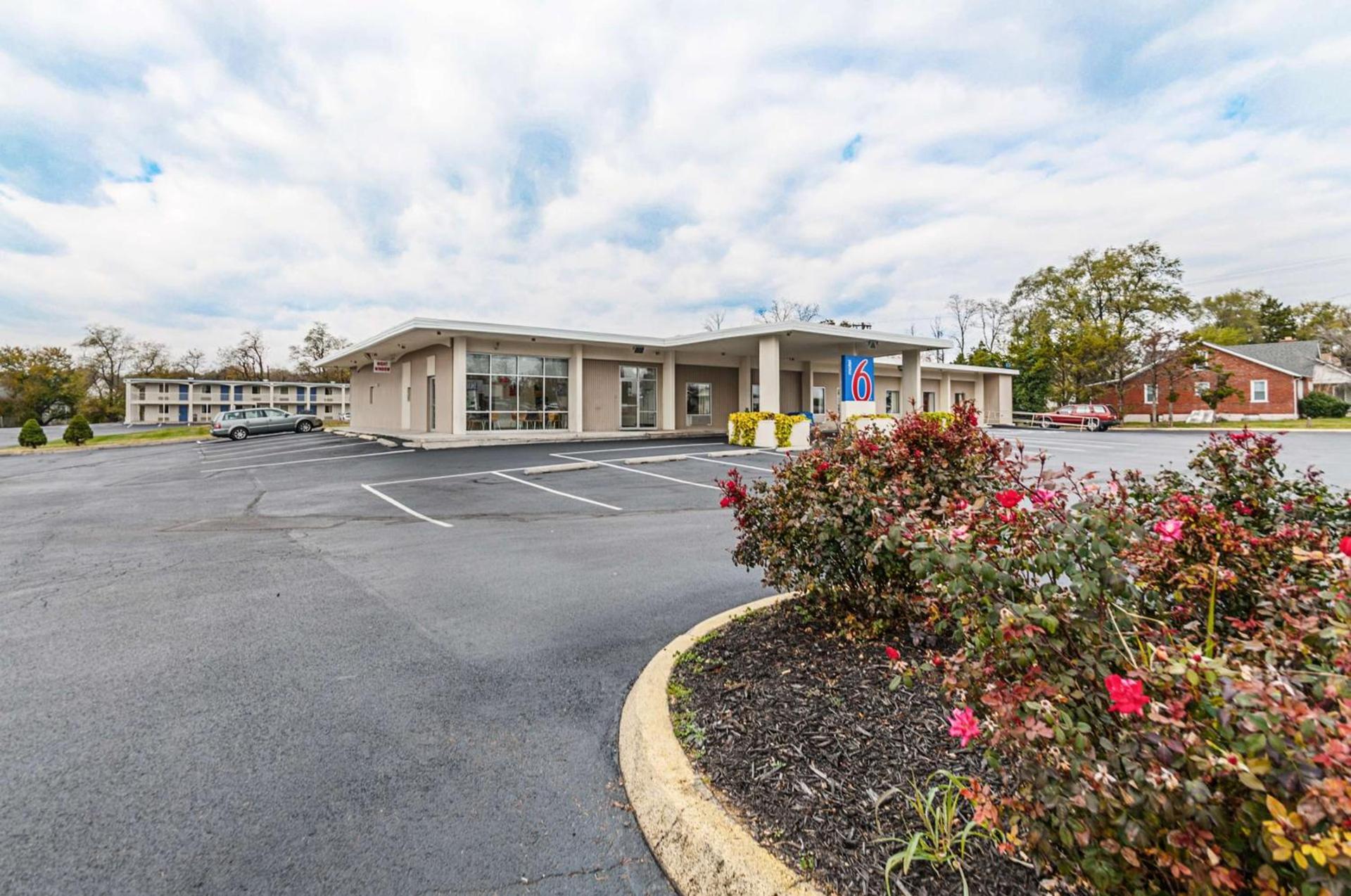 Motel6 Winchester, VA photo 4