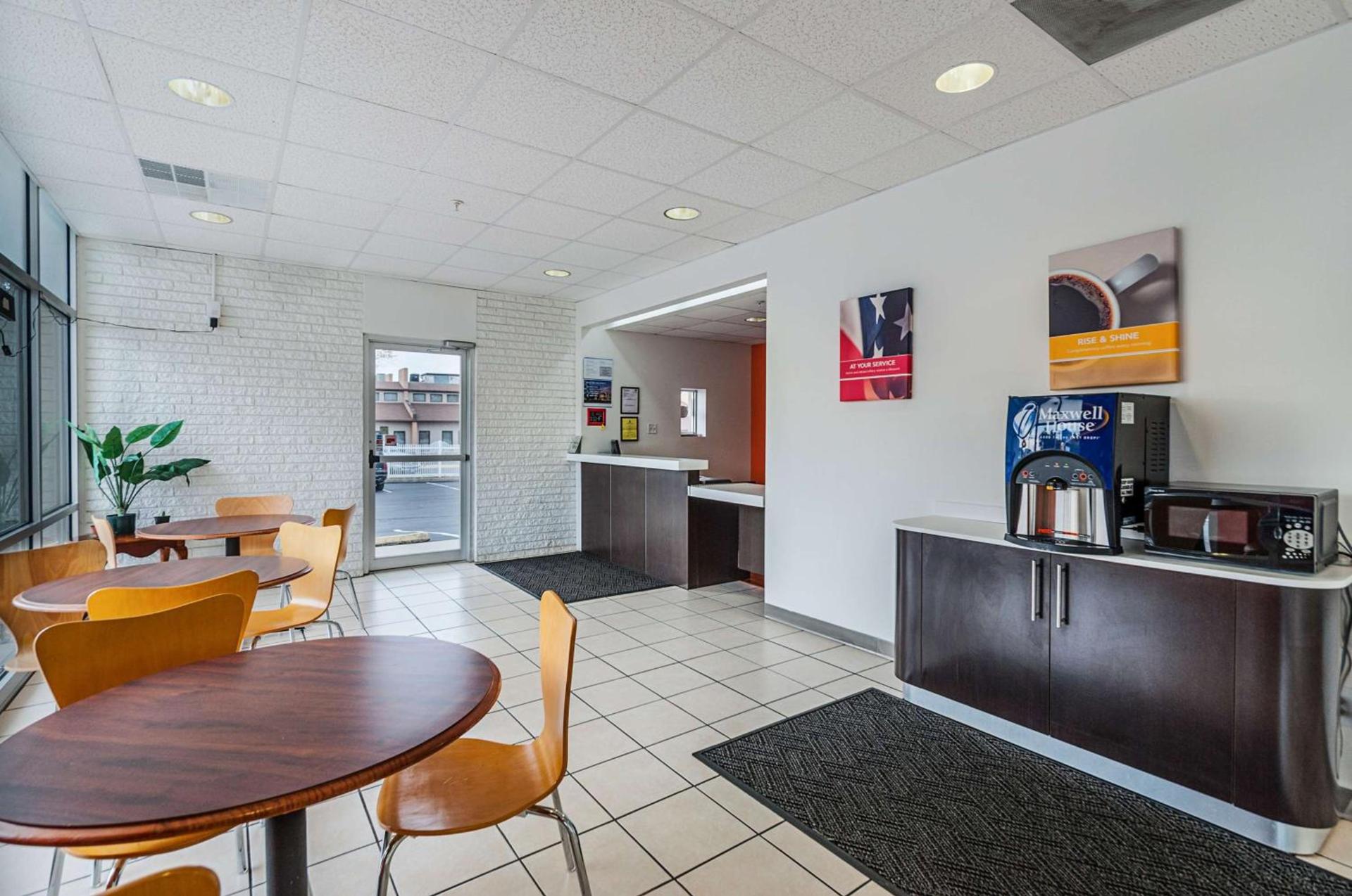 Motel6 Winchester, VA photo 6