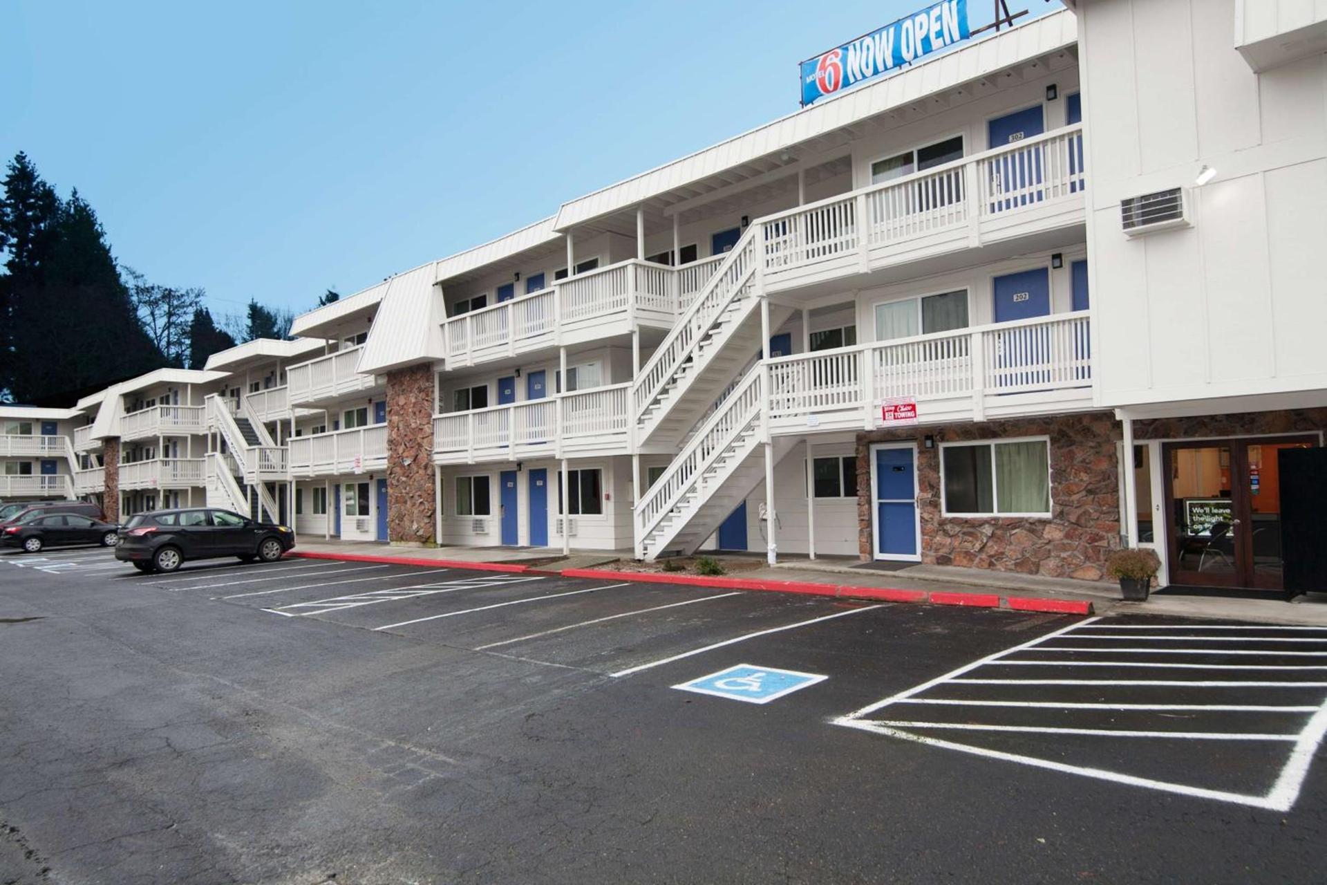 Motel 6-Bremerton, WA photo 2