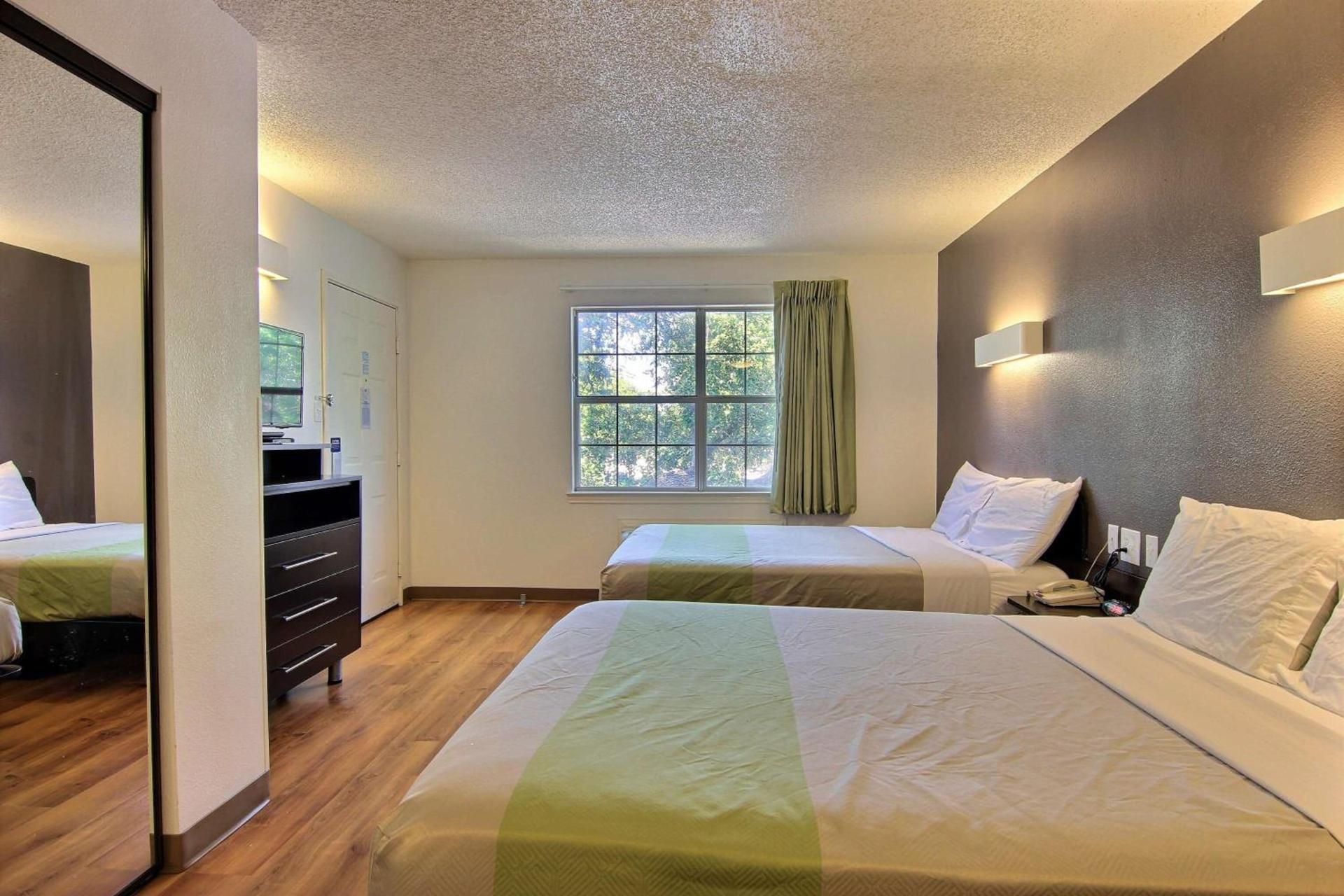 Studio 6 Extended Stay - Austin, TX - Northwest photo 11