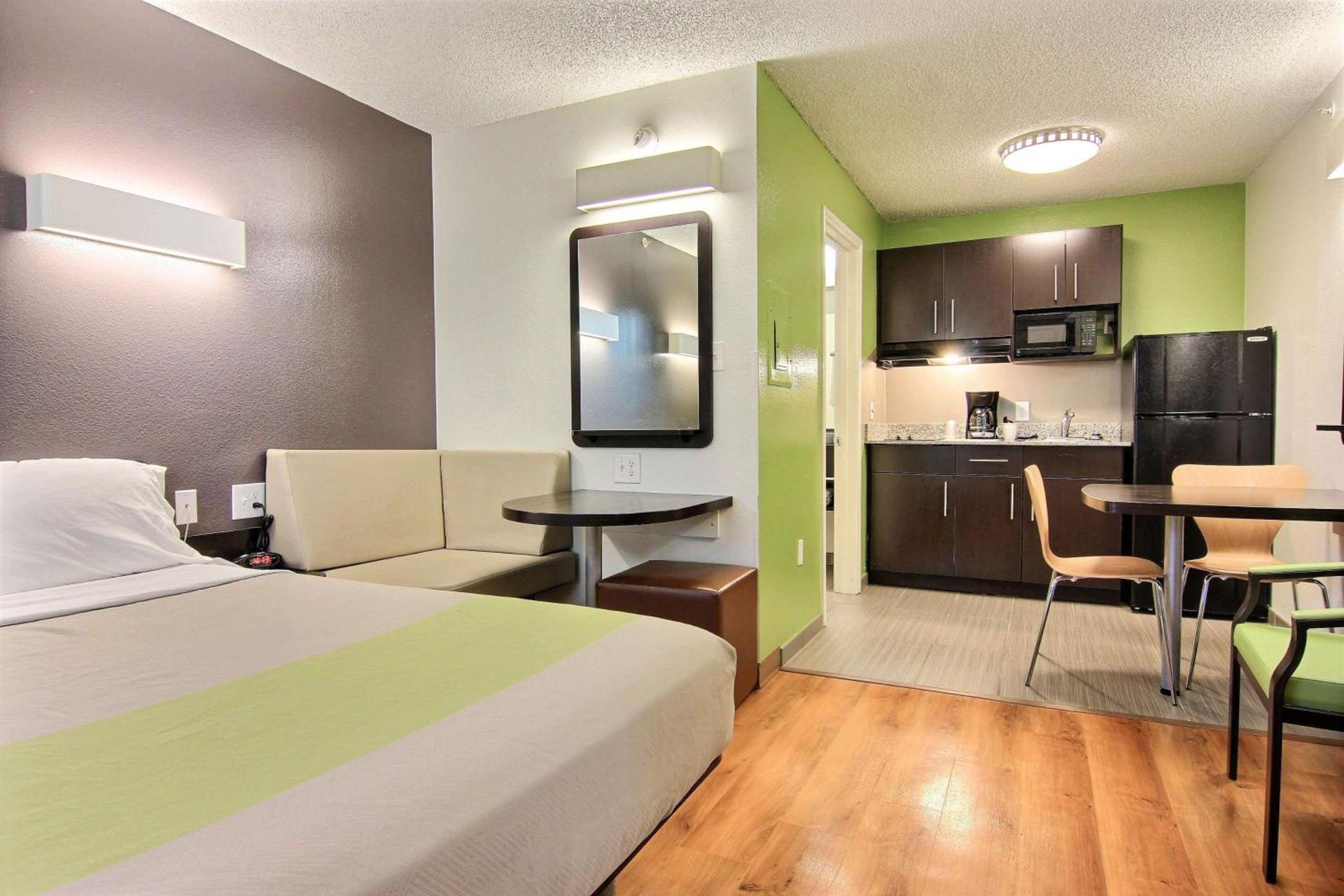 Studio 6 Extended Stay - Austin, TX - Northwest photo 17