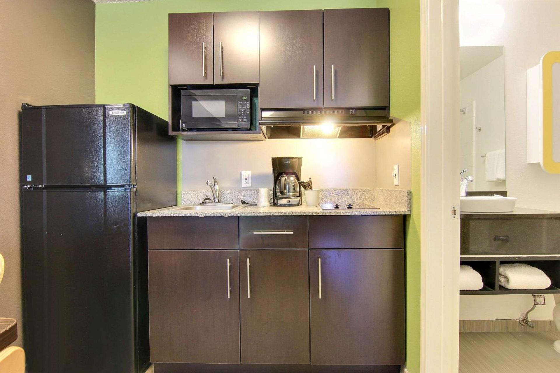 Studio 6 Extended Stay - Austin, TX - Northwest photo 21